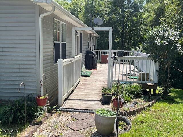 7900 High Oak Road, Pound, Virginia image 2
