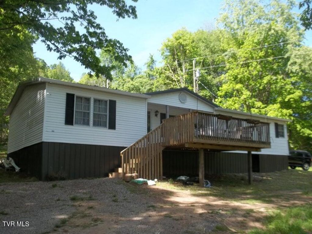 Photo of 154 Shadow Wood Lane, Surgoinsville, TN 37873 (MLS # 9984352)