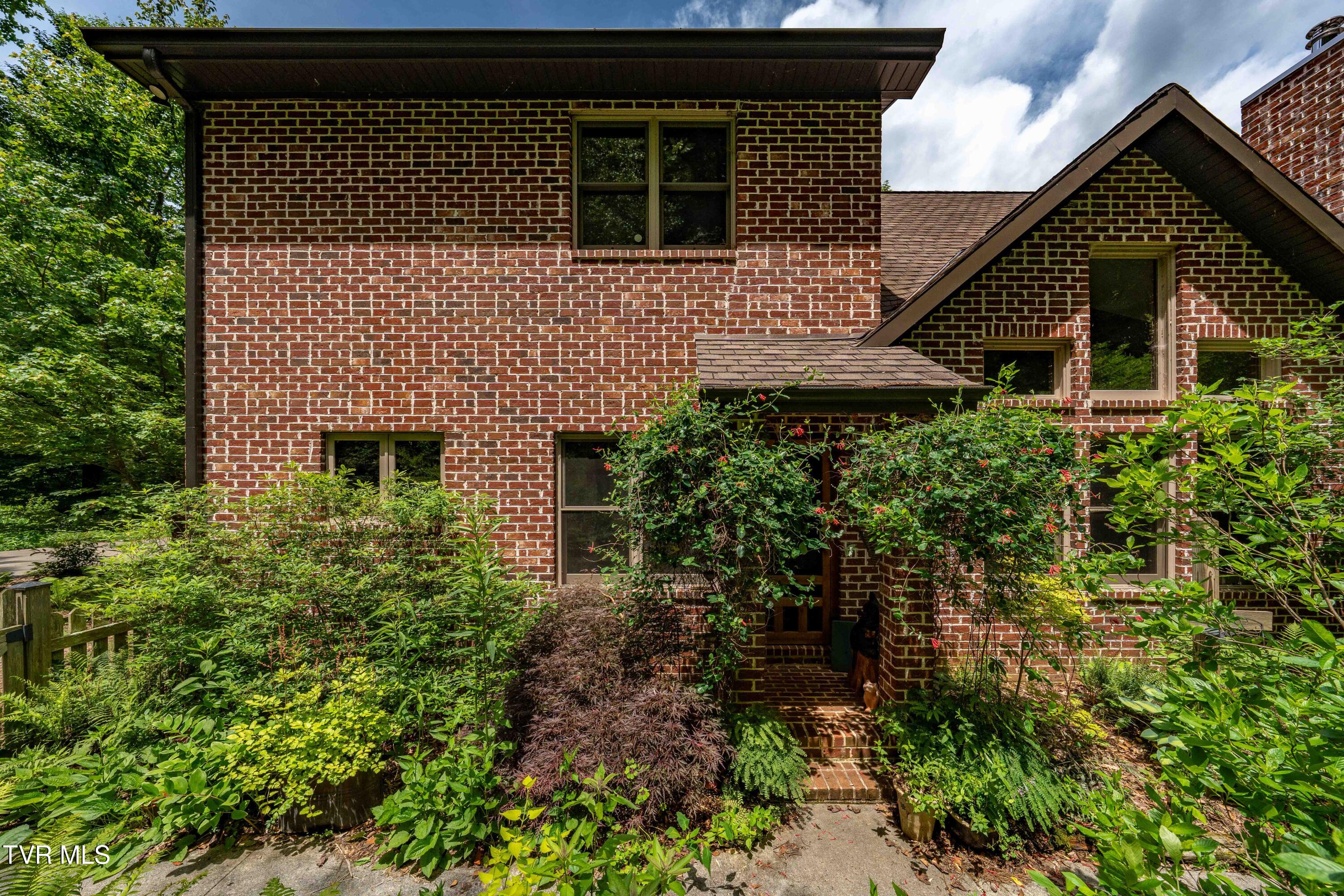 117 Toms Creek Drive