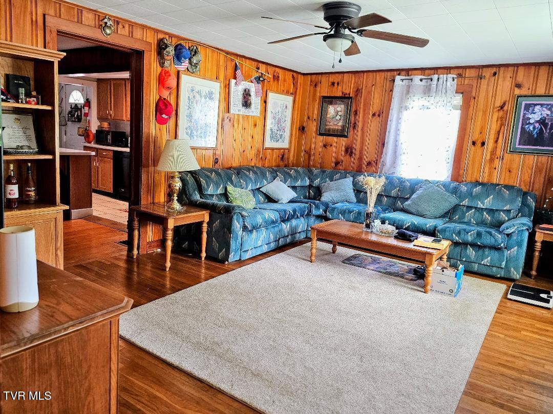 11811 Central Street, Coeburn, Virginia image 2