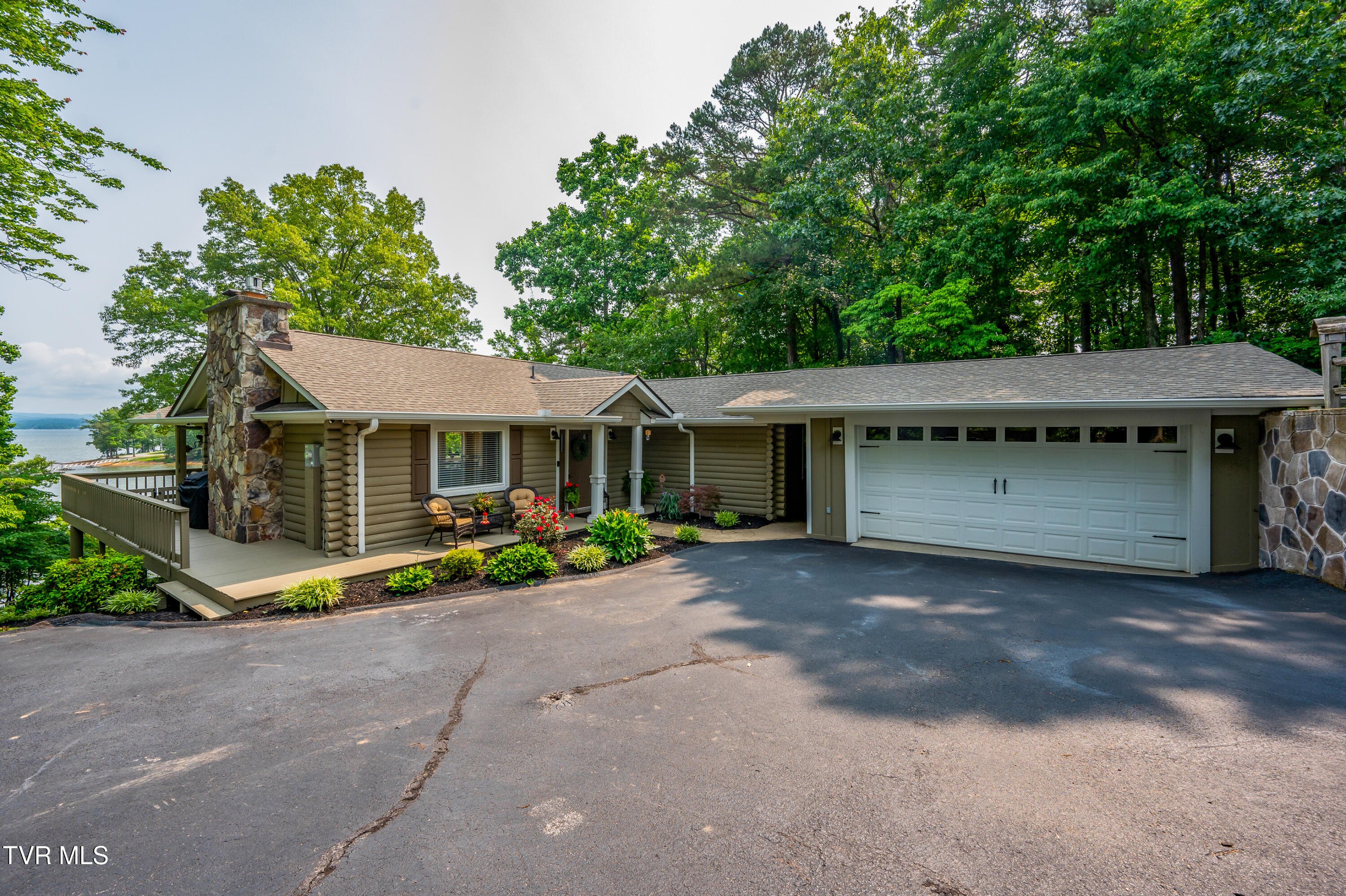 660 Heather Brook Circle, Jefferson City, Tennessee image 1
