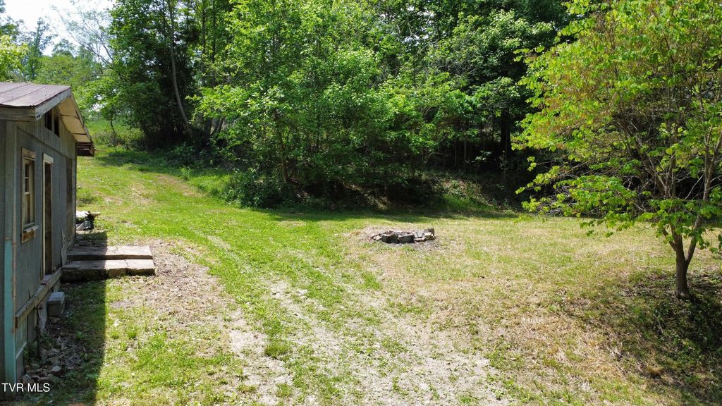 Photo of 125 Fiddler Road, Surgoinsville, TN 37873 (MLS # 9990299)