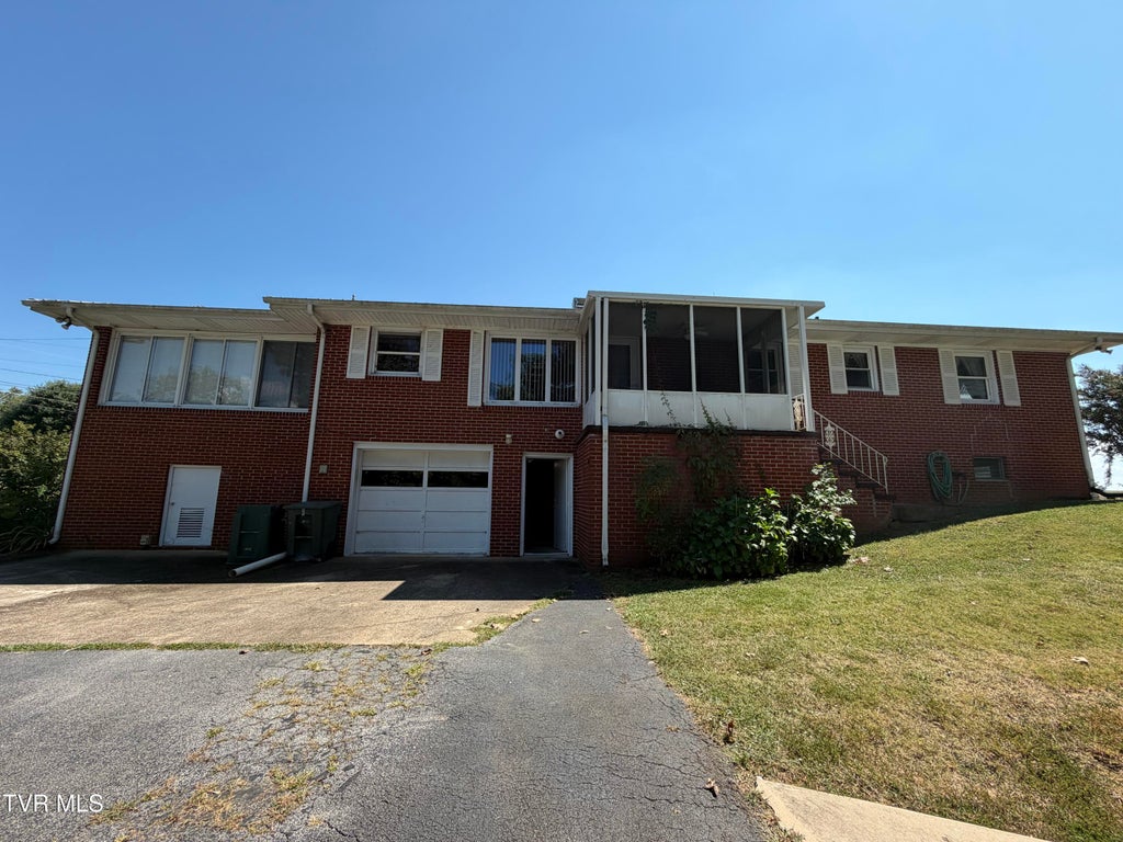 Photo of 1200 Alice Street, Greeneville, TN 37743 (MLS # 10000462)