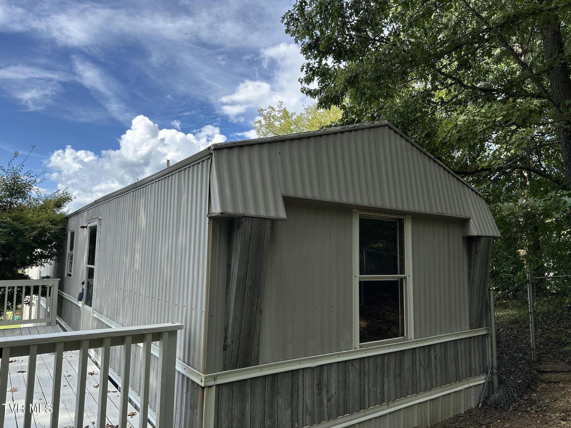 1370 Lovelace Road, Fall Branch, Tennessee image 1