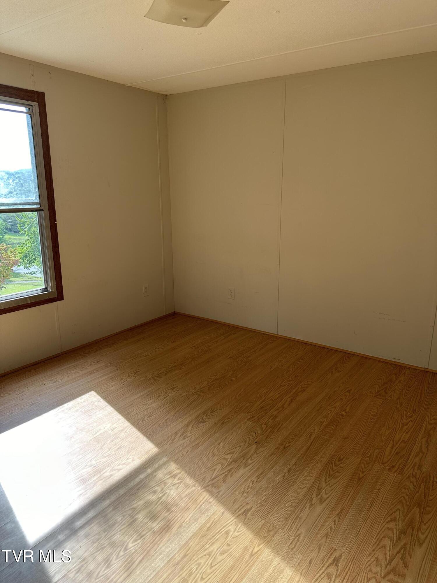 1370 Lovelace Road, Fall Branch, Tennessee image 33