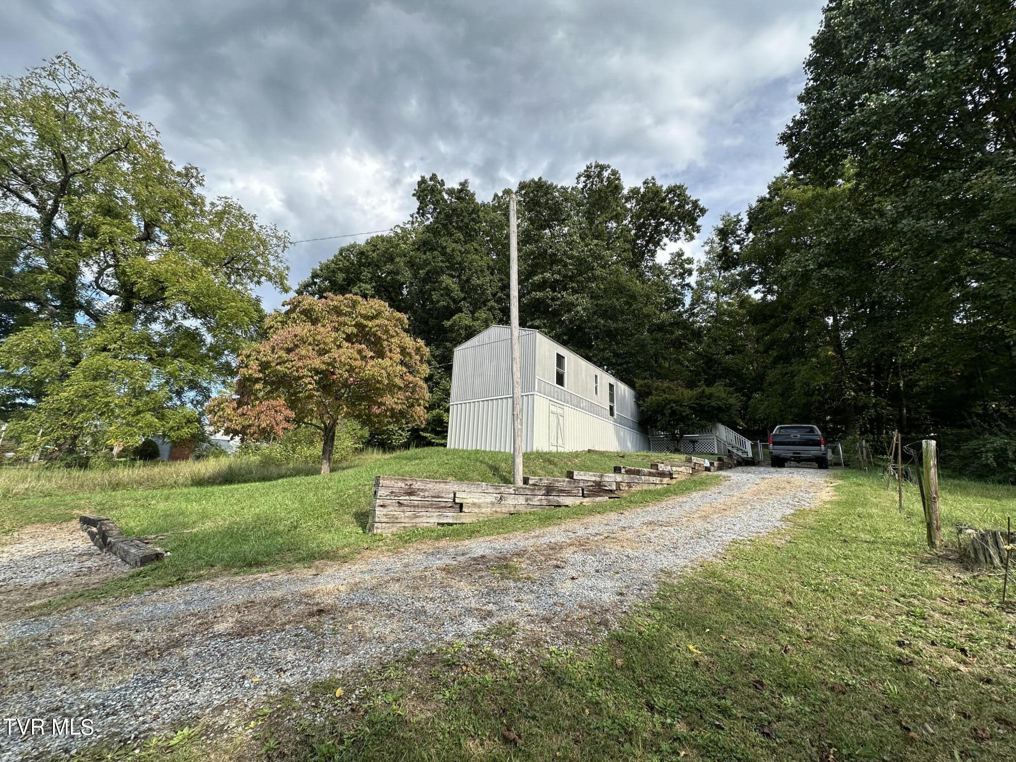1370 Lovelace Road, Fall Branch, Tennessee image 13