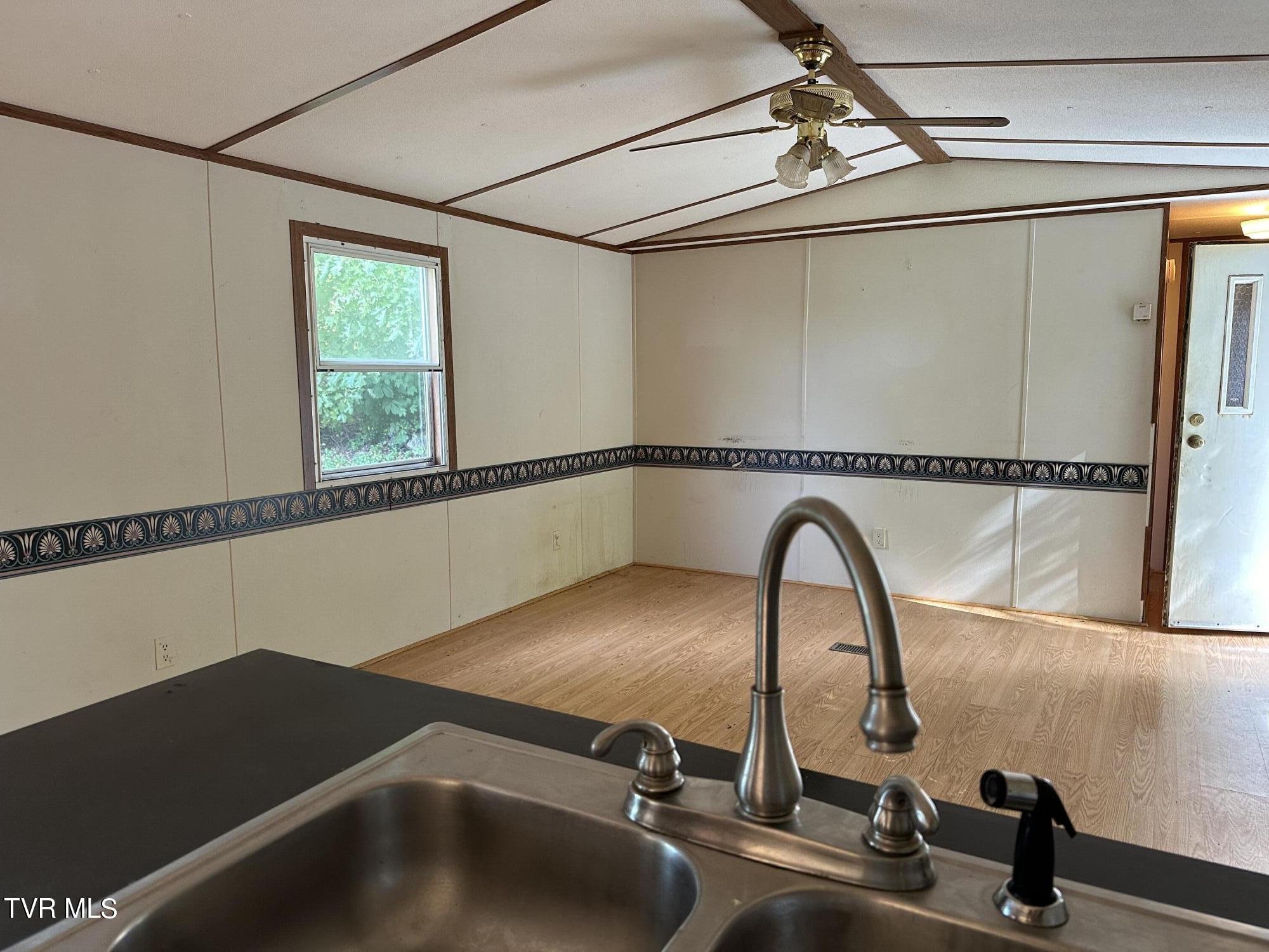 1370 Lovelace Road, Fall Branch, Tennessee image 22