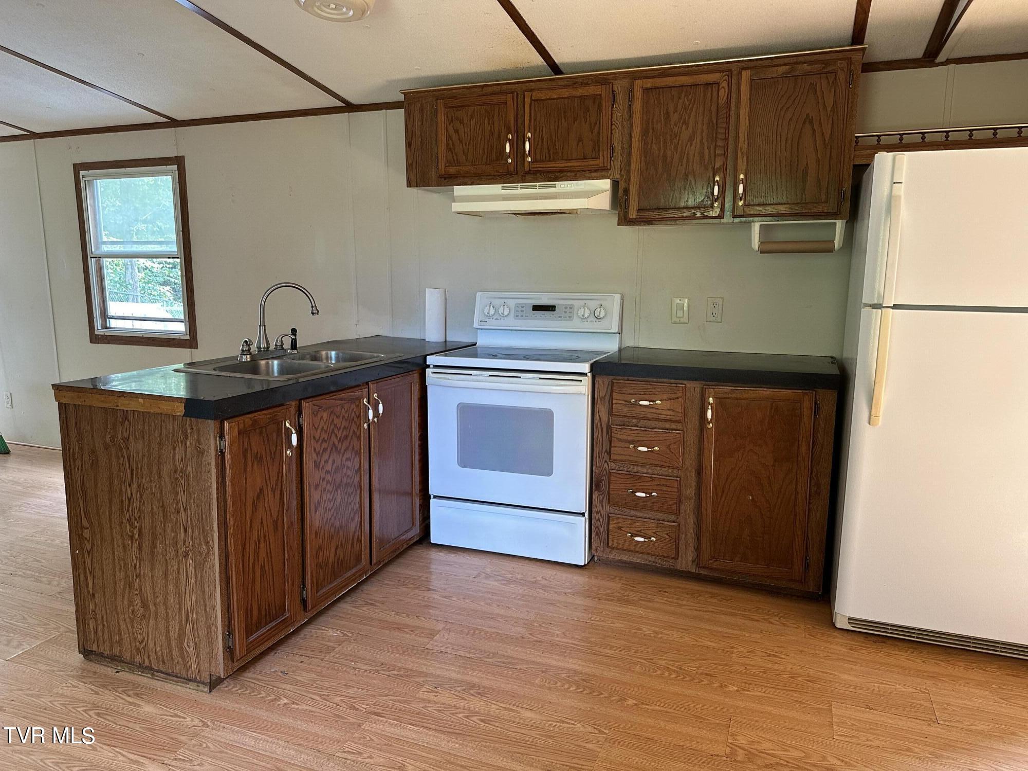 1370 Lovelace Road, Fall Branch, Tennessee image 26
