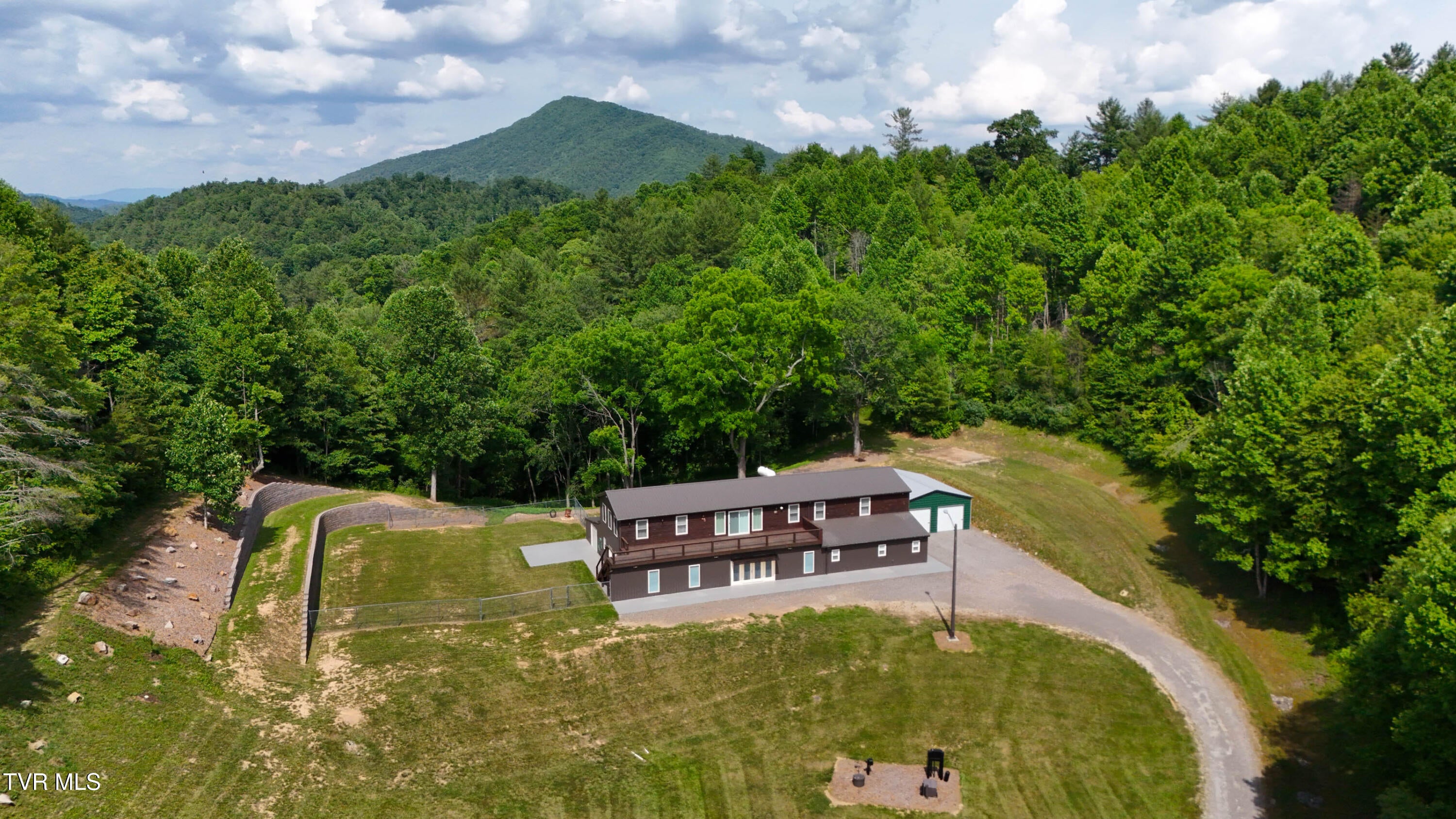 4125 Pine Orchard Road