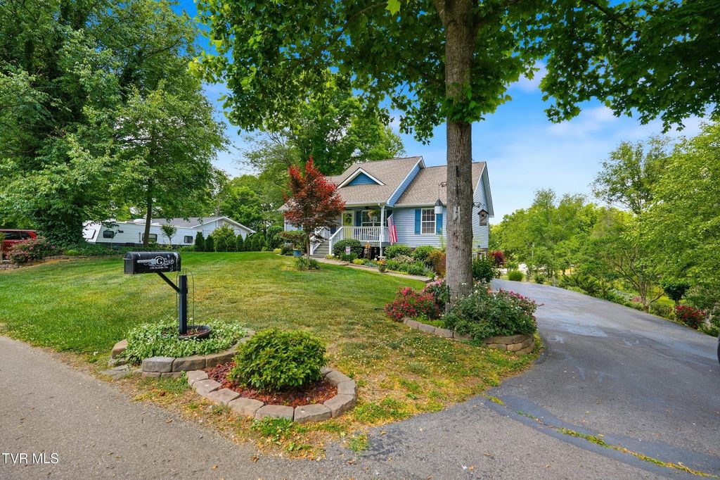 Photo of 150 Hardin Drive, Jonesborough, TN 37659 (MLS # 9995771)