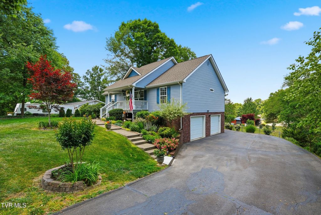 Photo of 150 Hardin Drive, Jonesborough, TN 37659 (MLS # 9995771)