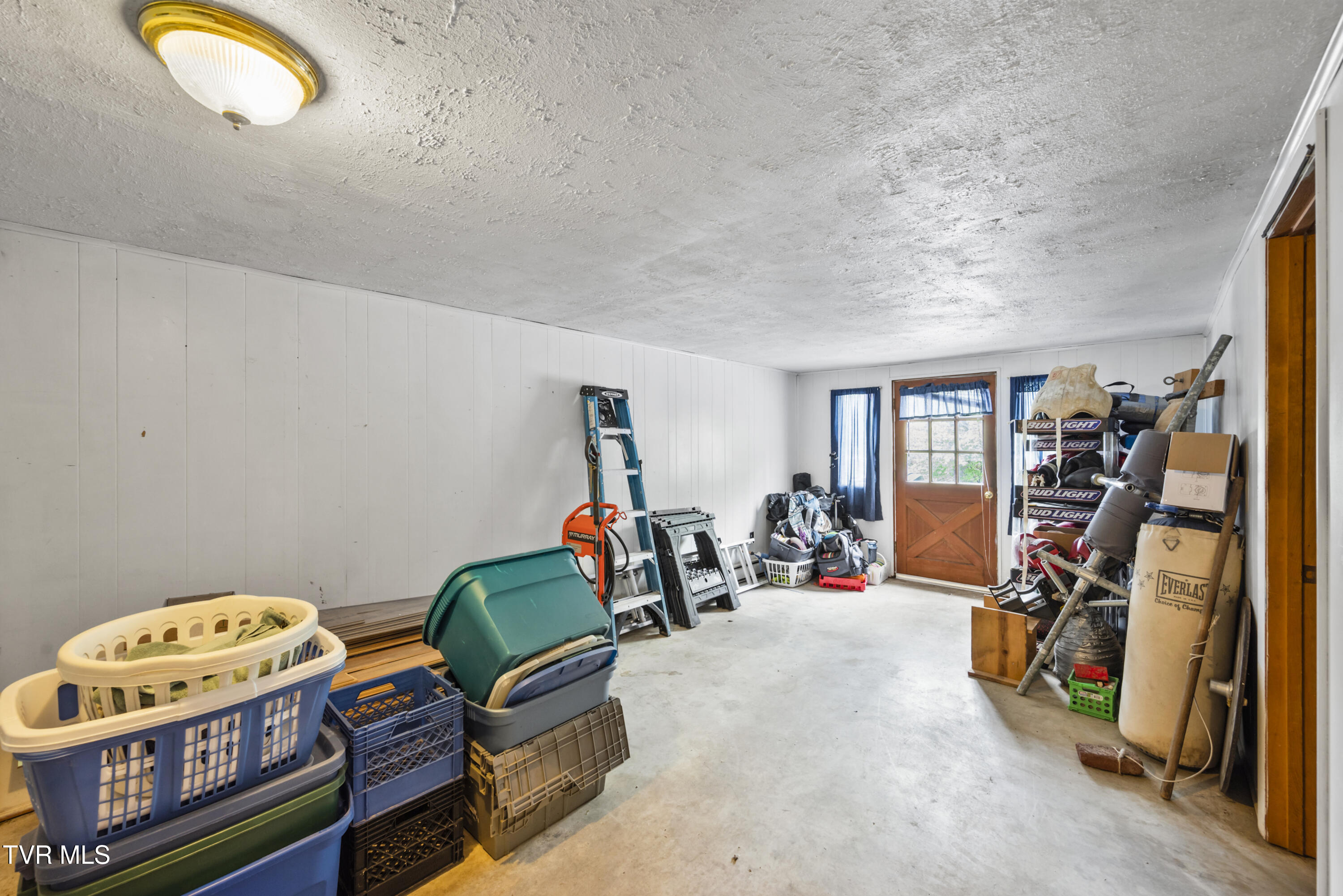 7357 White Pine Circle, Bristol, Virginia image 30