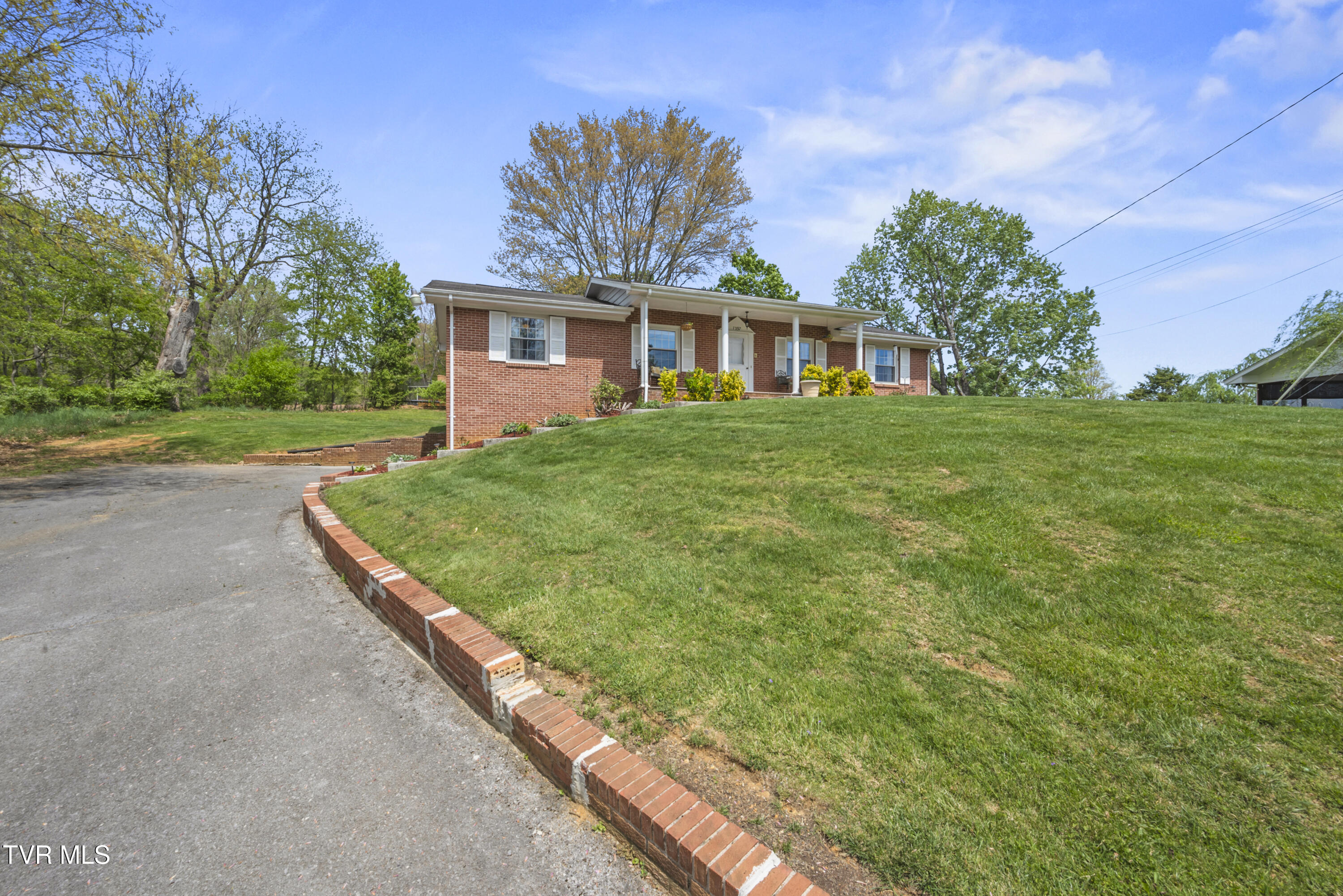 7357 White Pine Circle, Bristol, Virginia image 42