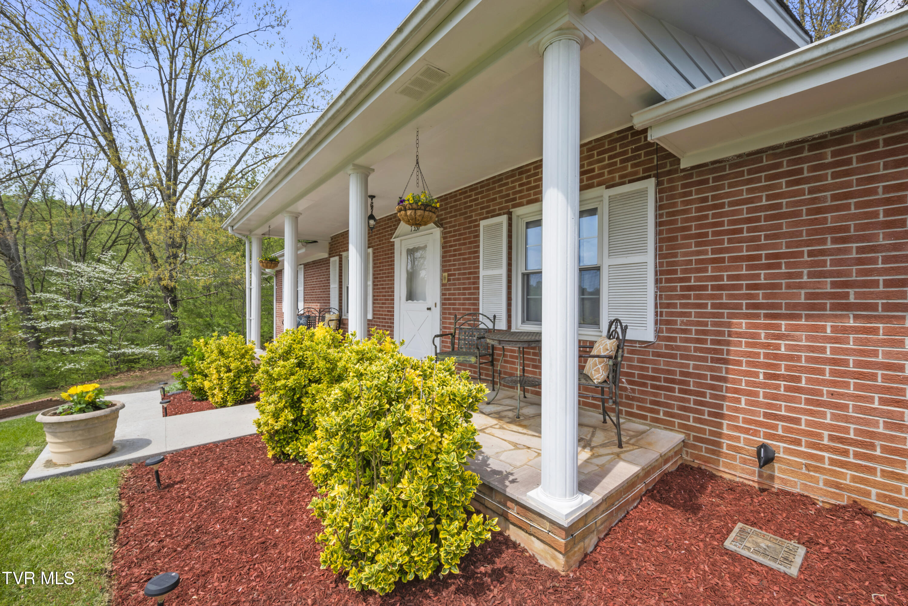 7357 White Pine Circle, Bristol, Virginia image 38