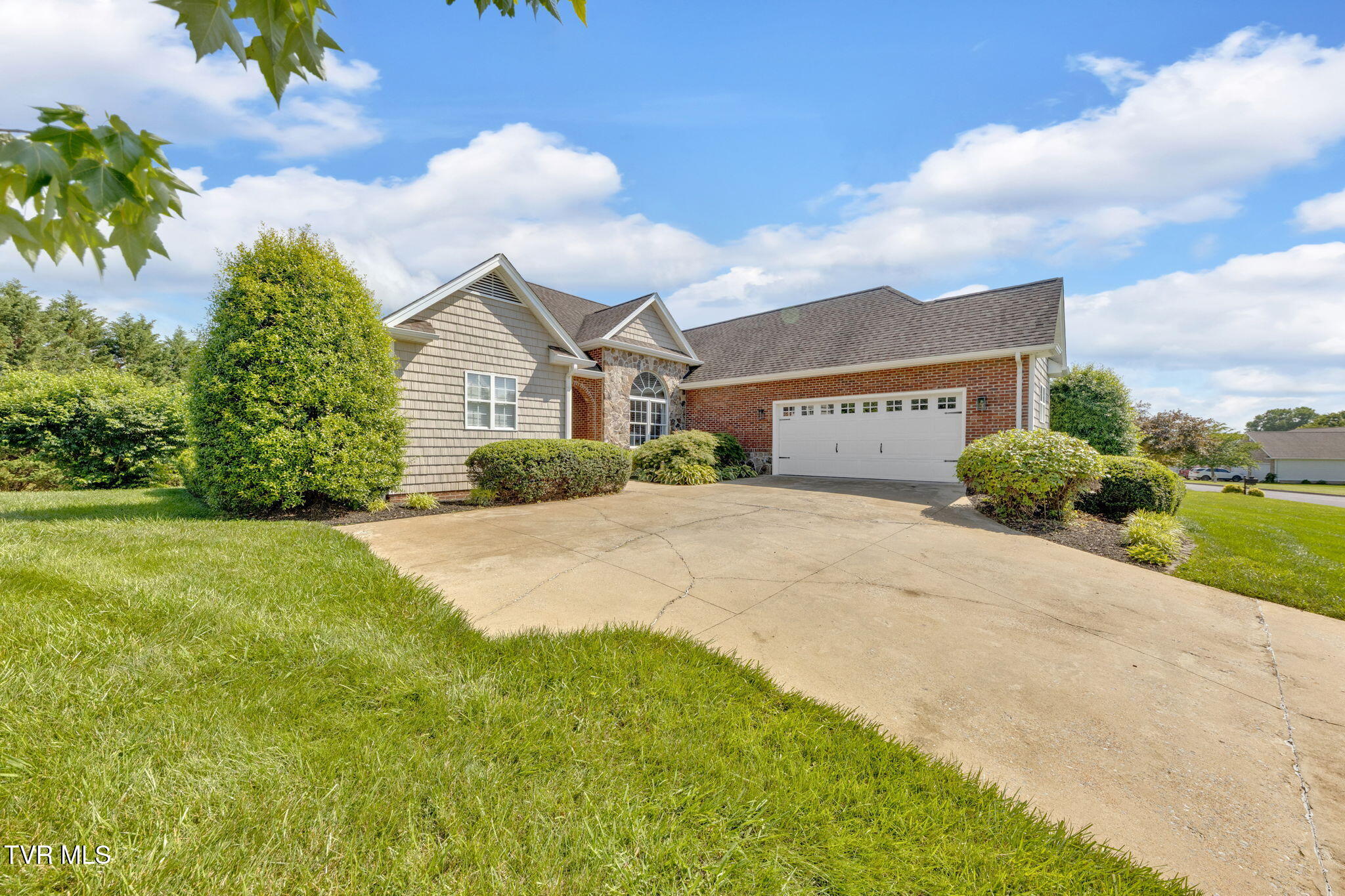 1005 Rachels Way, Piney Flats, Tennessee image 5