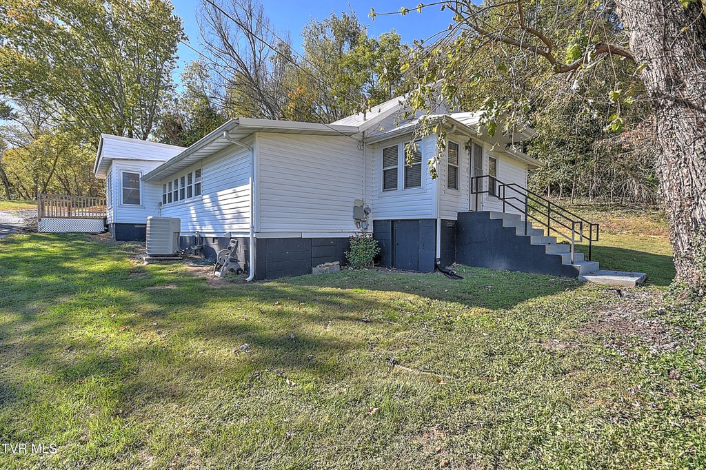 Photo of 243 Johnson Cemetery Road, Blountville, TN 37617 (MLS # 10002411)