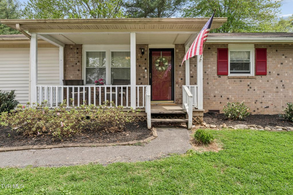 Photo of 1100 Skyline Drive, Jonesborough, TN 37659 (MLS # 9993929)