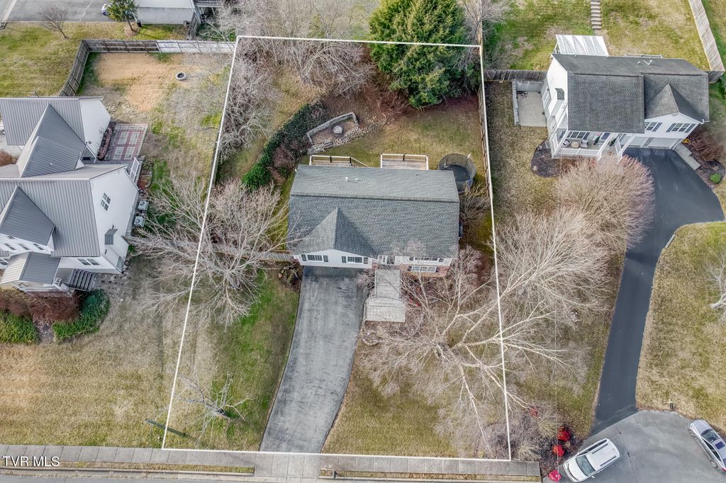 Photo of 403 Millwood Drive, Johnson City, TN 37615 (MLS # 9989533)