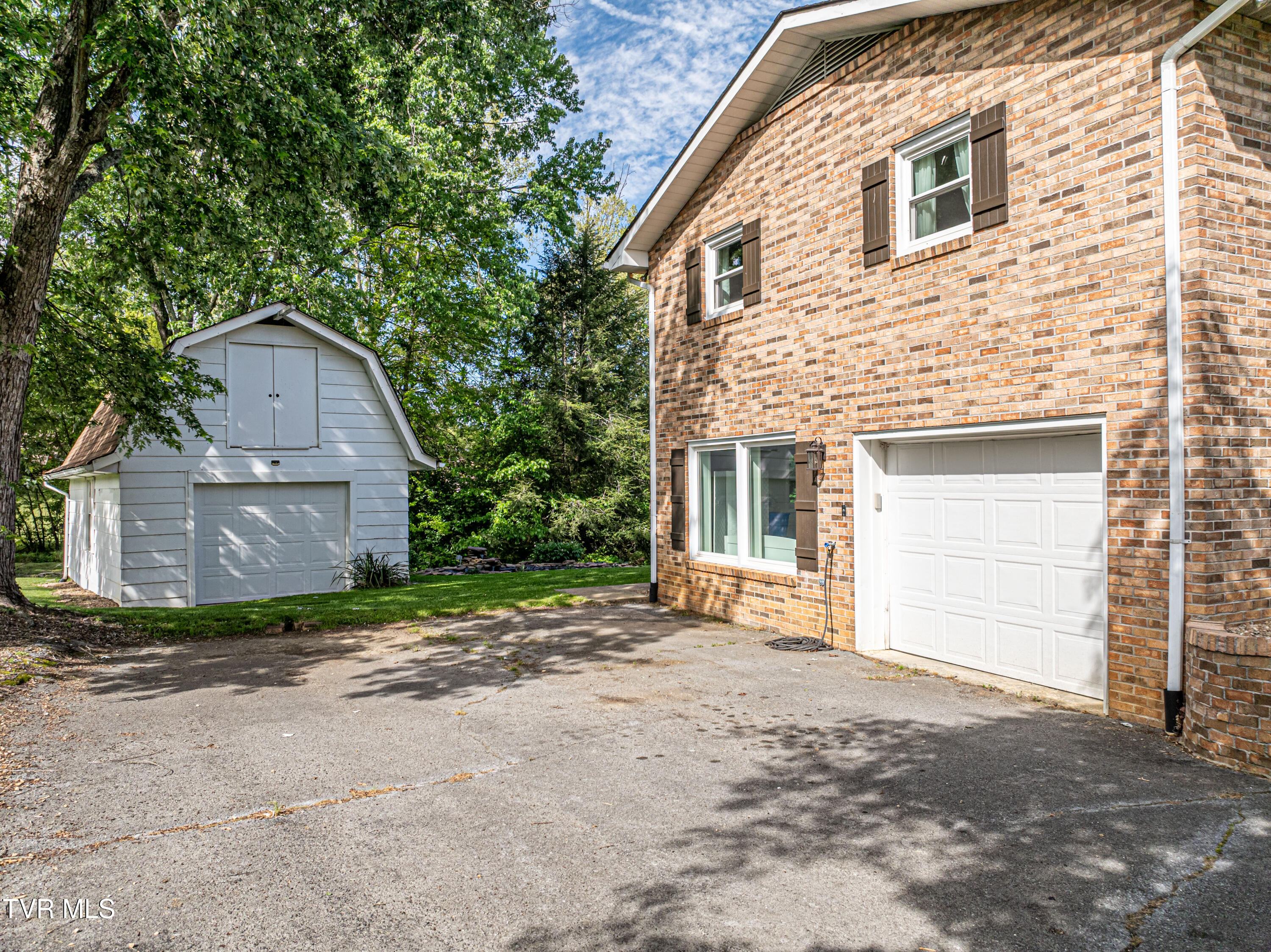 194 Deertrack Lane