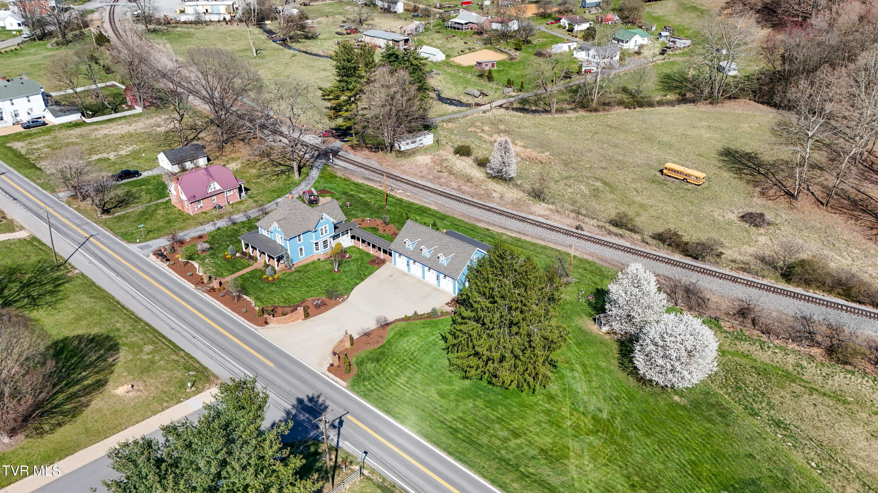 13084 Wallace Pike, Bristol, Virginia image 36