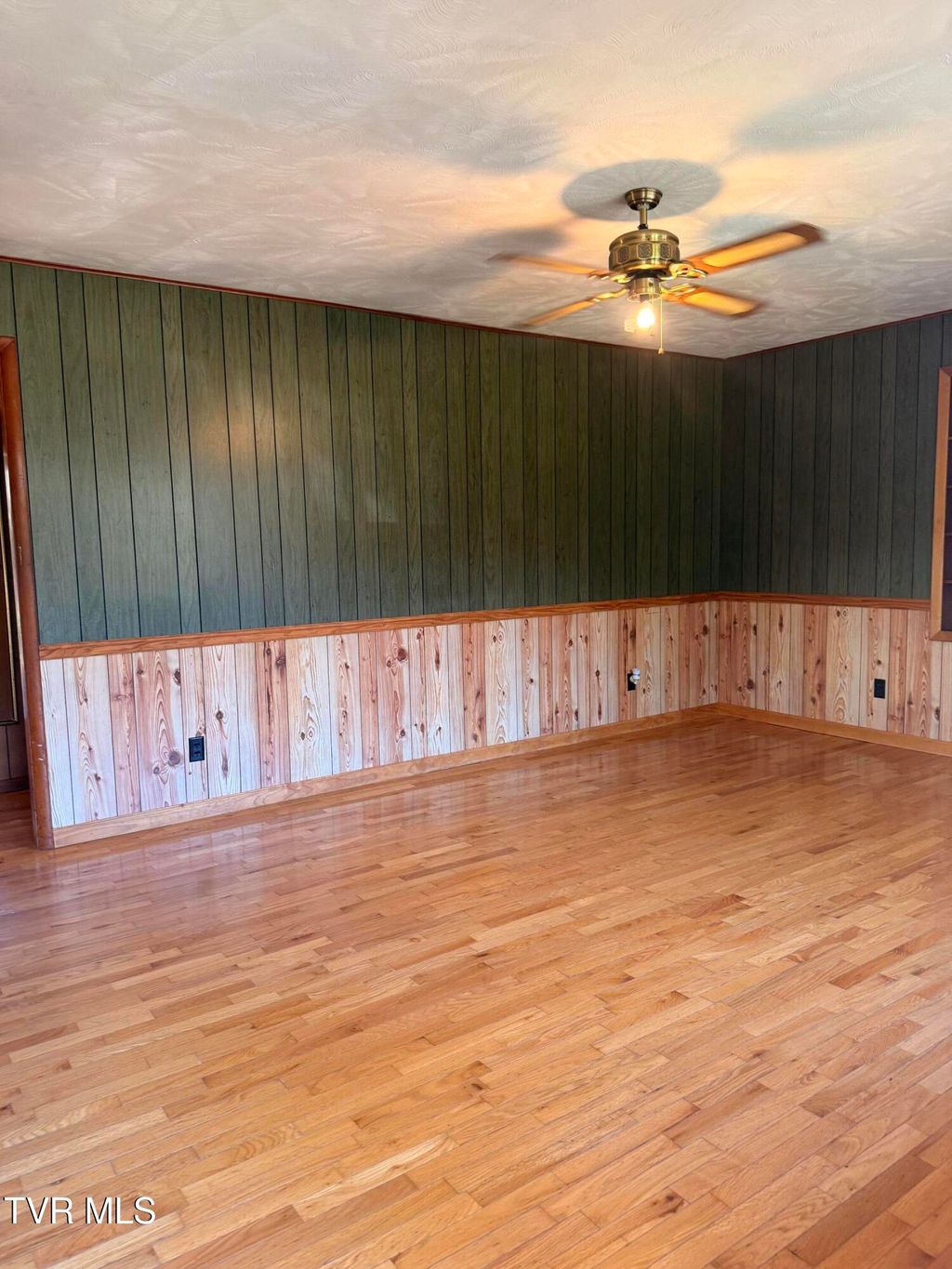 Photo of 450 Beech Creek Road, Rogersville, TN 37857 (MLS # 9993718)