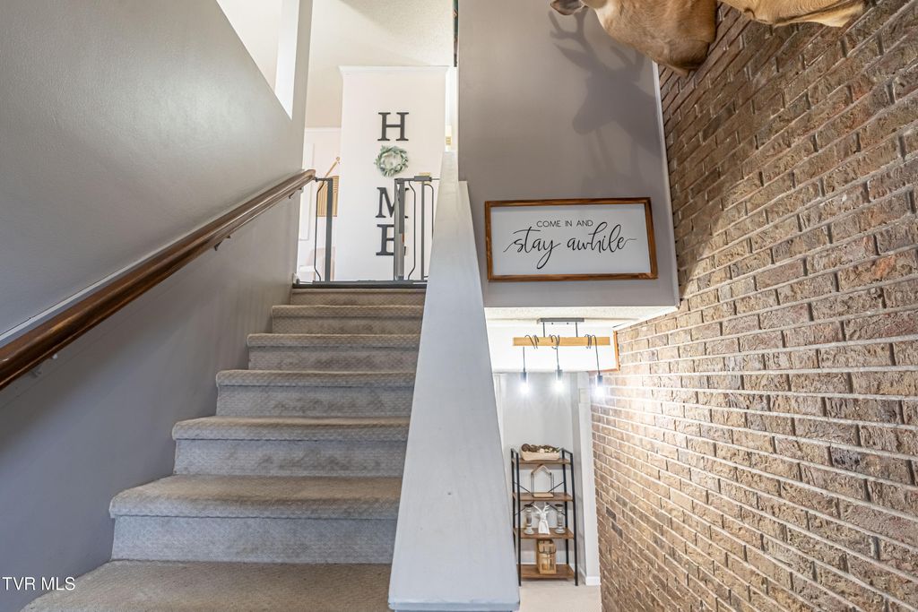 Photo of 23270 Pioneer Drive, Bristol, VA 24202 (MLS # 9991319)