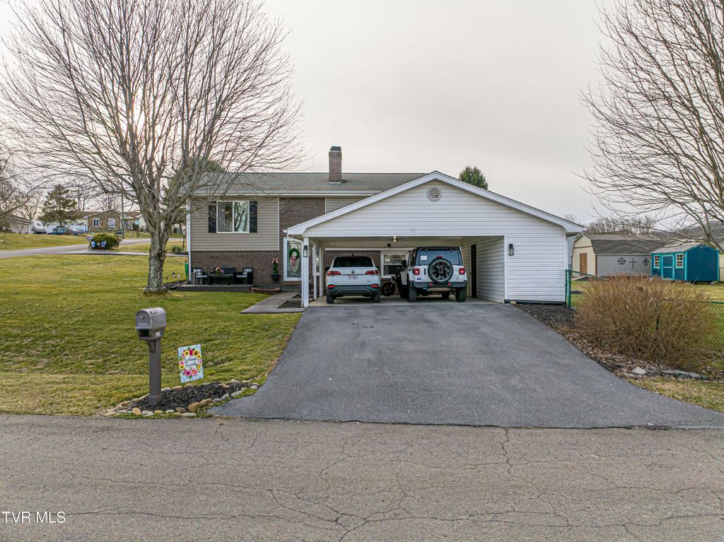 Photo of 23270 Pioneer Drive, Bristol, VA 24202 (MLS # 9991319)