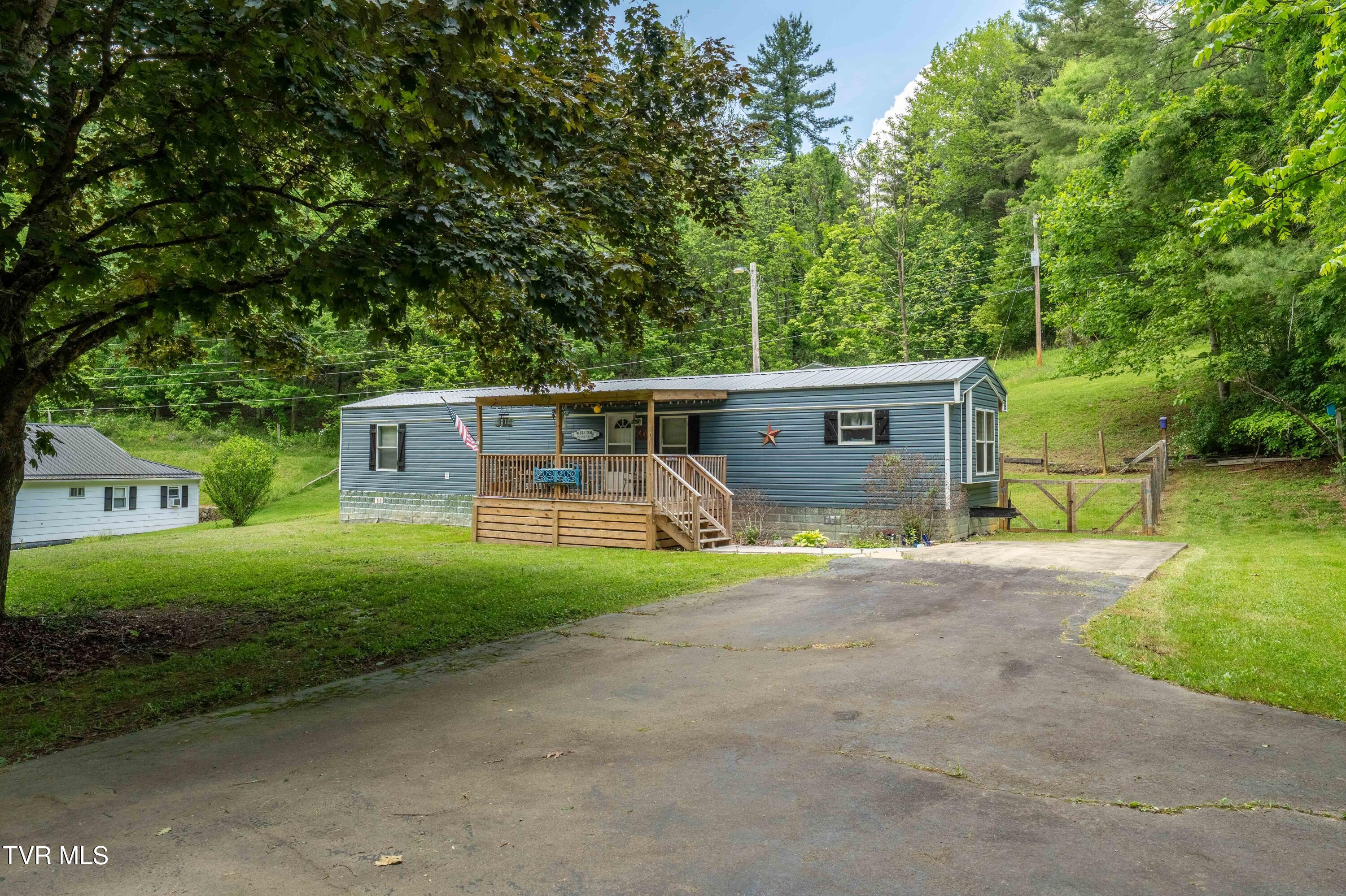 481 Fox Hollow Hollow, Mountain City, Tennessee image 8