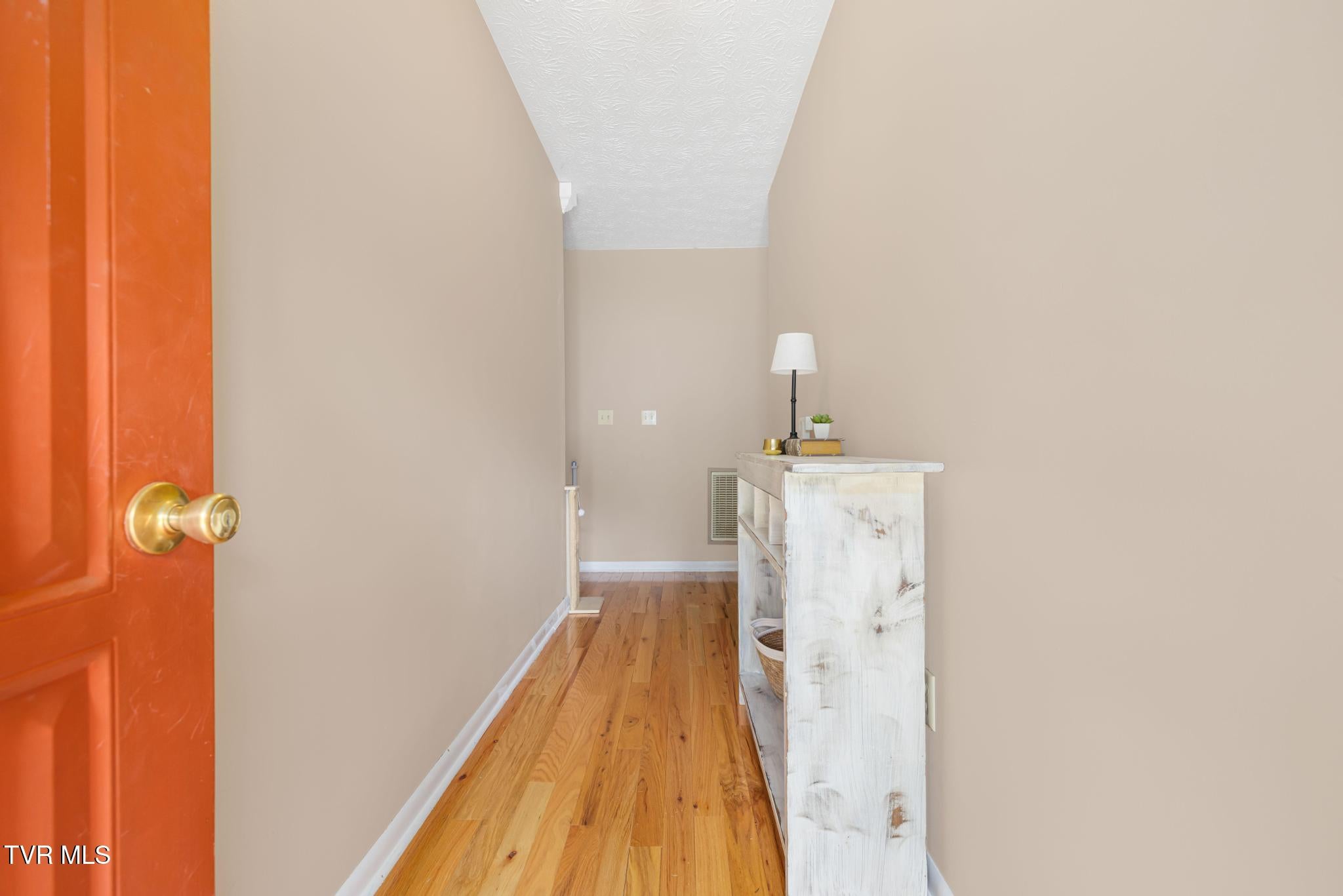 303 Cloverleaf Court