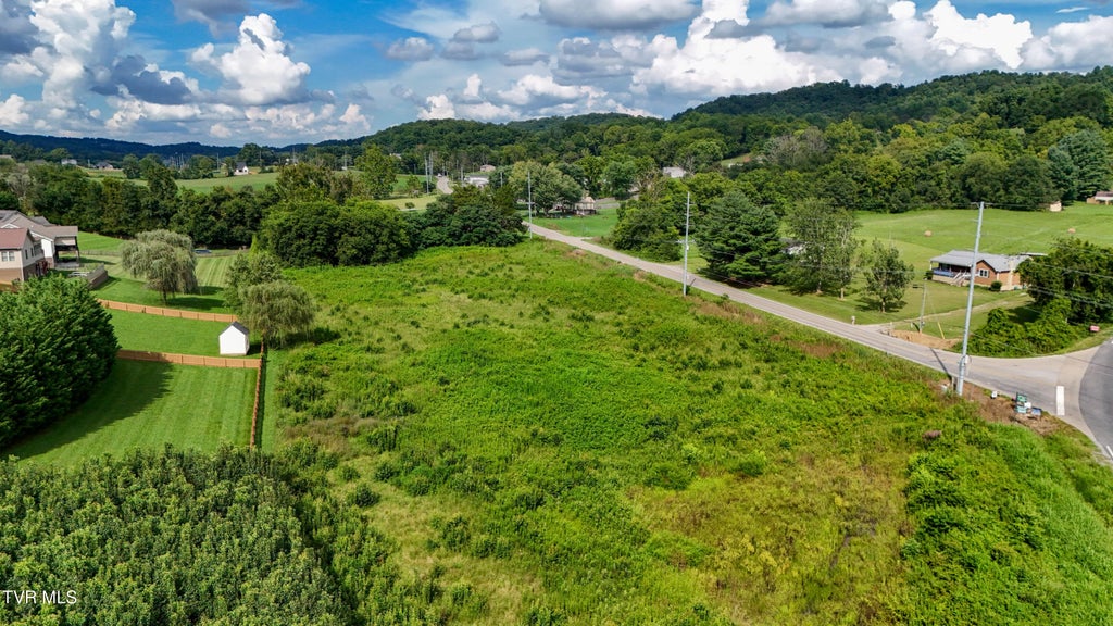 Photo of Tbd Highway 81 S, Jonesborough, TN 37659 (MLS # 9999332)