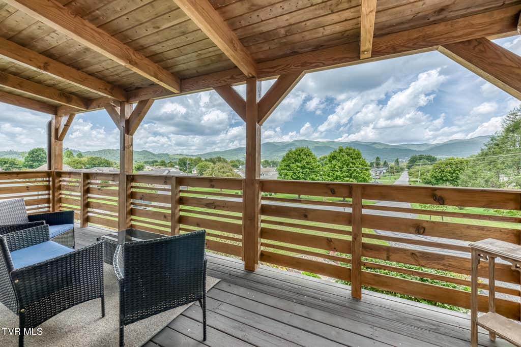 Photo of 101 Abe Lincoln Court, Elizabethton, TN 37643 (MLS # 9999735)