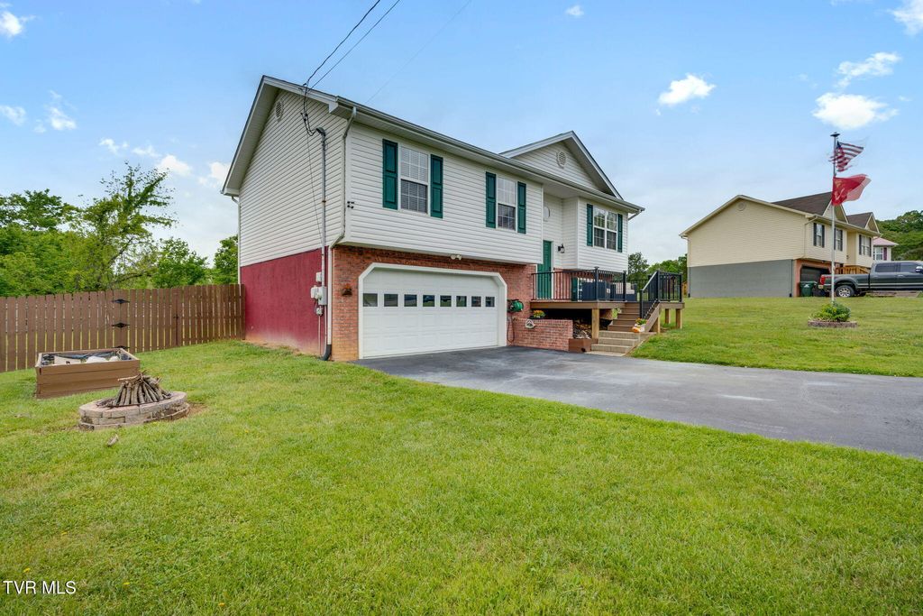 Photo of 155 Thelma Hannabas Lane, Jonesborough, TN 37659 (MLS # 9994826)