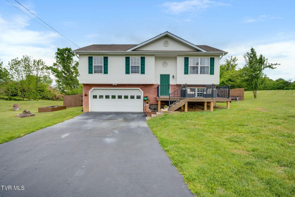 Photo of 155 Thelma Hannabas Lane, Jonesborough, TN 37659 (MLS # 9994826)