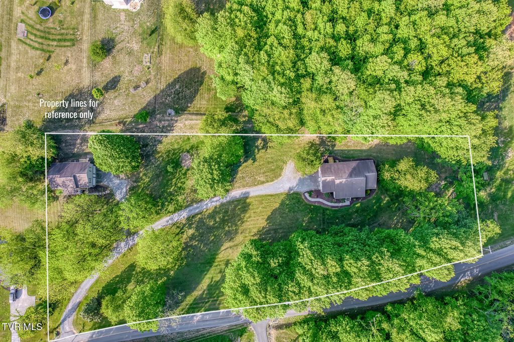 Photo of 350356 Poplar Ridge Road, Piney Flats, TN 37686 (MLS # 9995054)