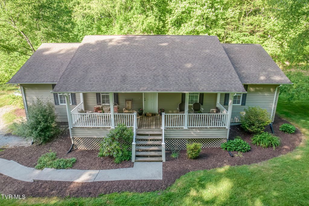 Photo of 350356 Poplar Ridge Road, Piney Flats, TN 37686 (MLS # 9995054)