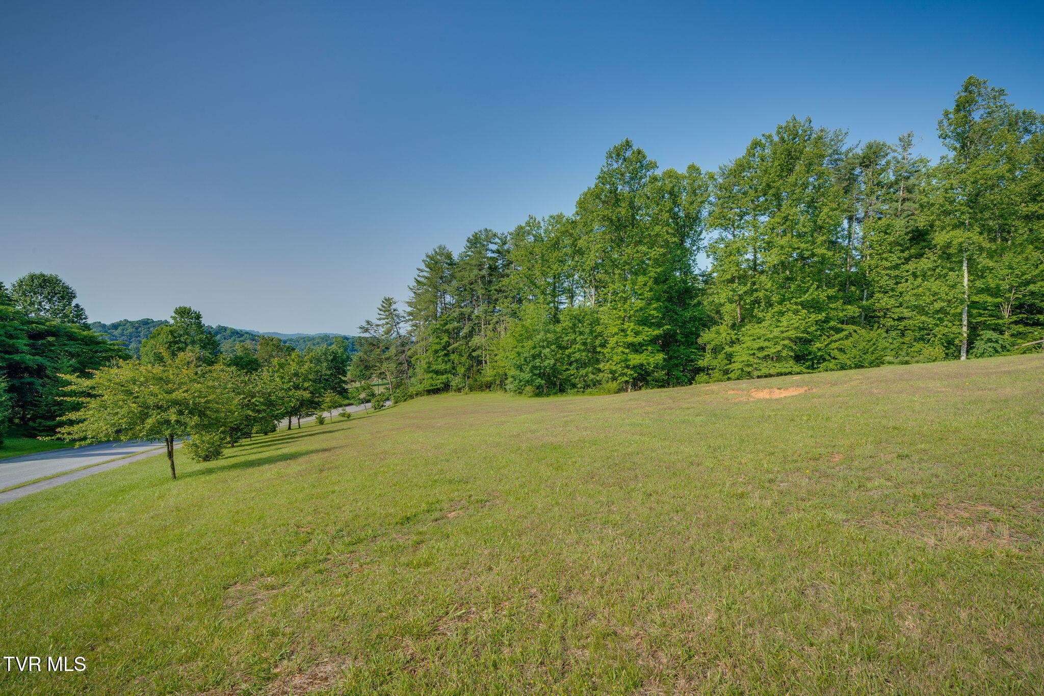309 Golf Ridge Drive, Kingsport, Tennessee image 5