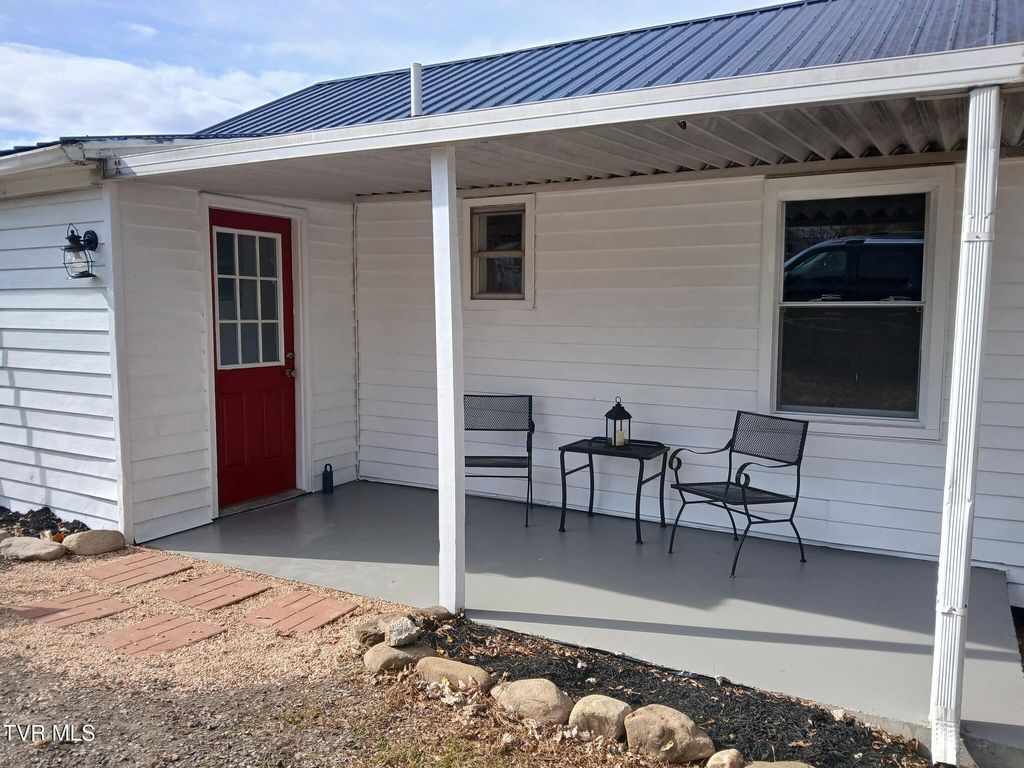 Photo of 136 Beaver Street #1, Bristol, VA 24201 (MLS # 9992176)