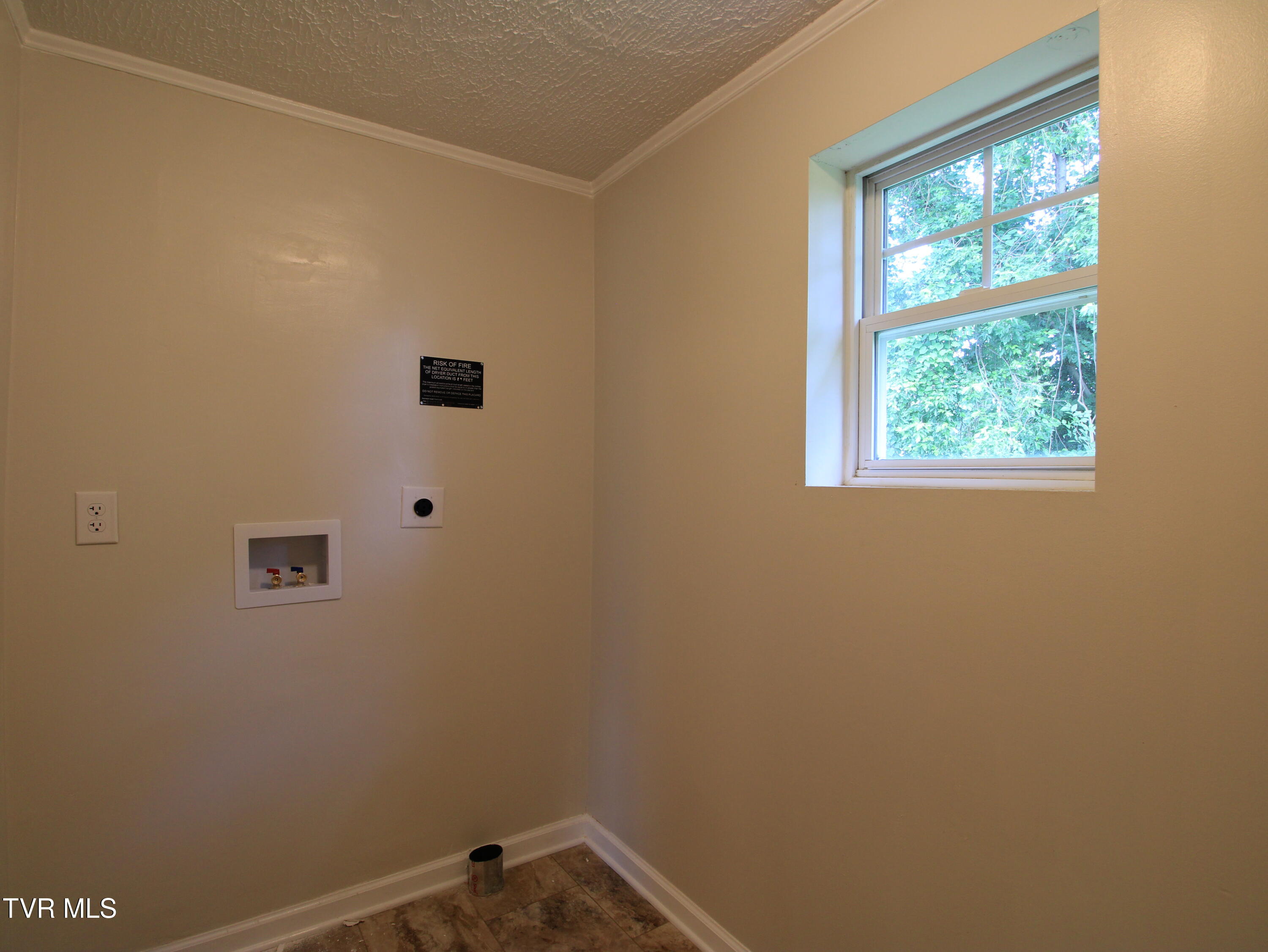 321 Chilhowie Avenue, Johnson City, Tennessee image 12