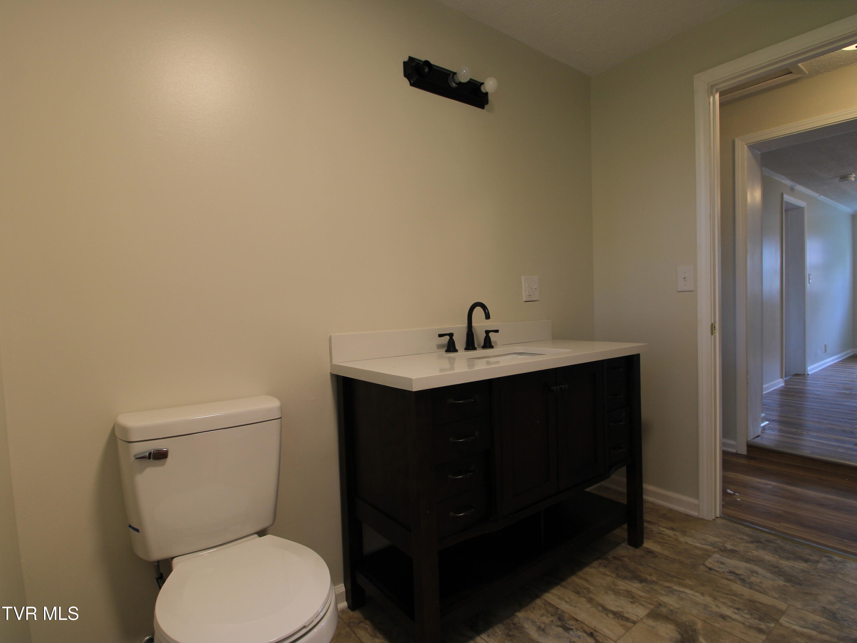 321 Chilhowie Avenue, Johnson City, Tennessee image 36