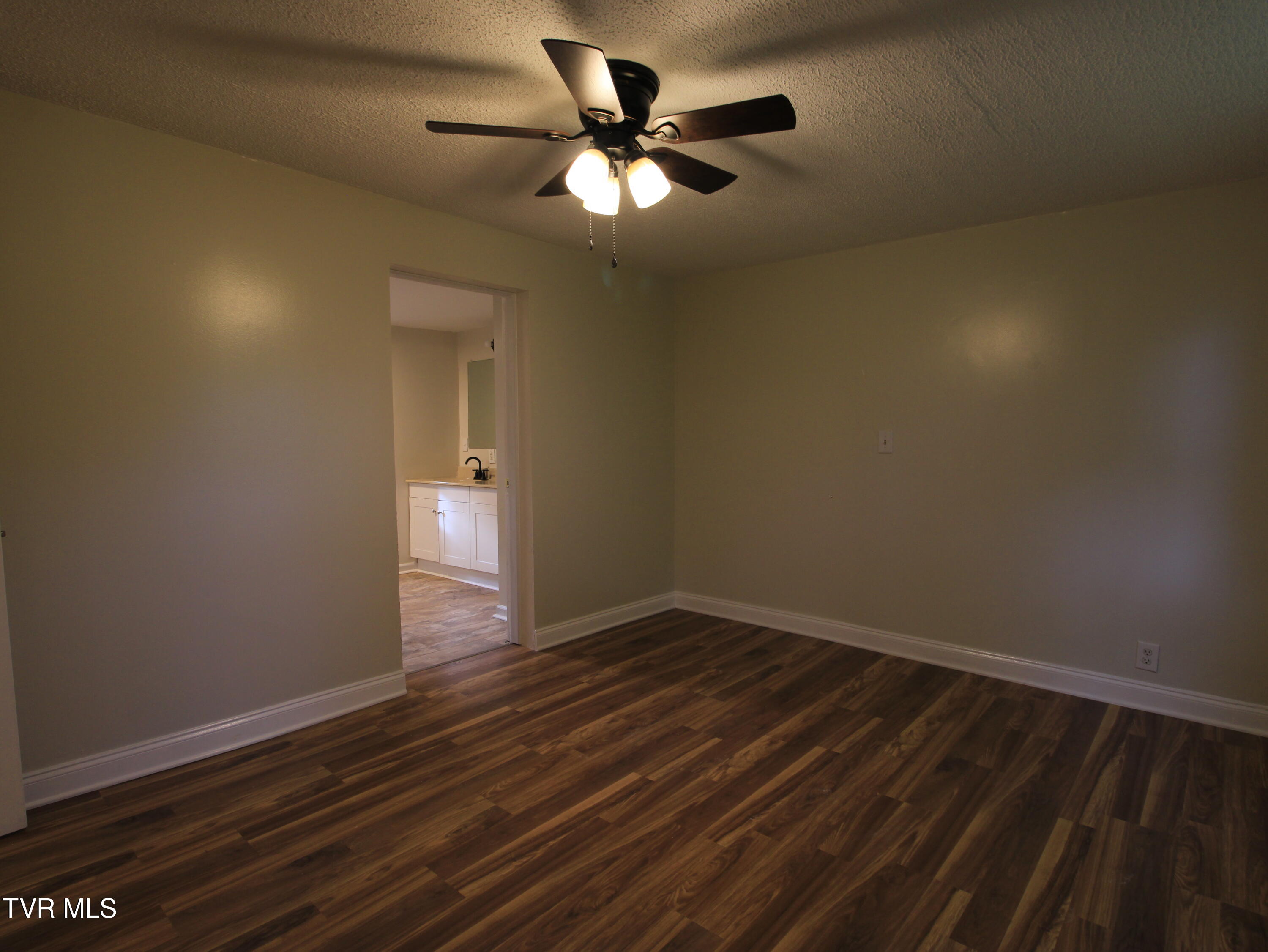 321 Chilhowie Avenue, Johnson City, Tennessee image 22