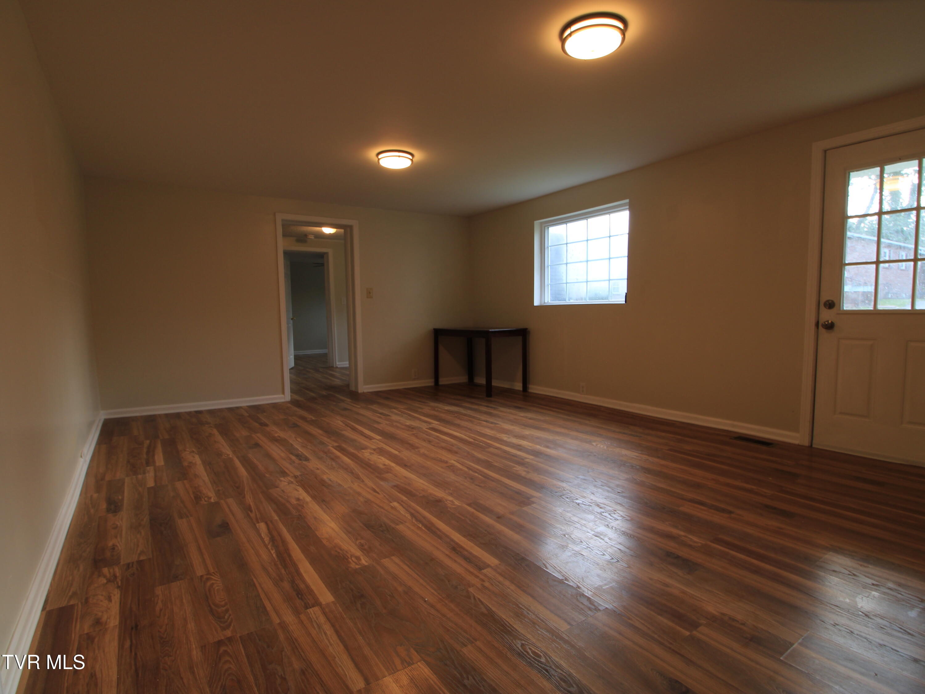321 Chilhowie Avenue, Johnson City, Tennessee image 27