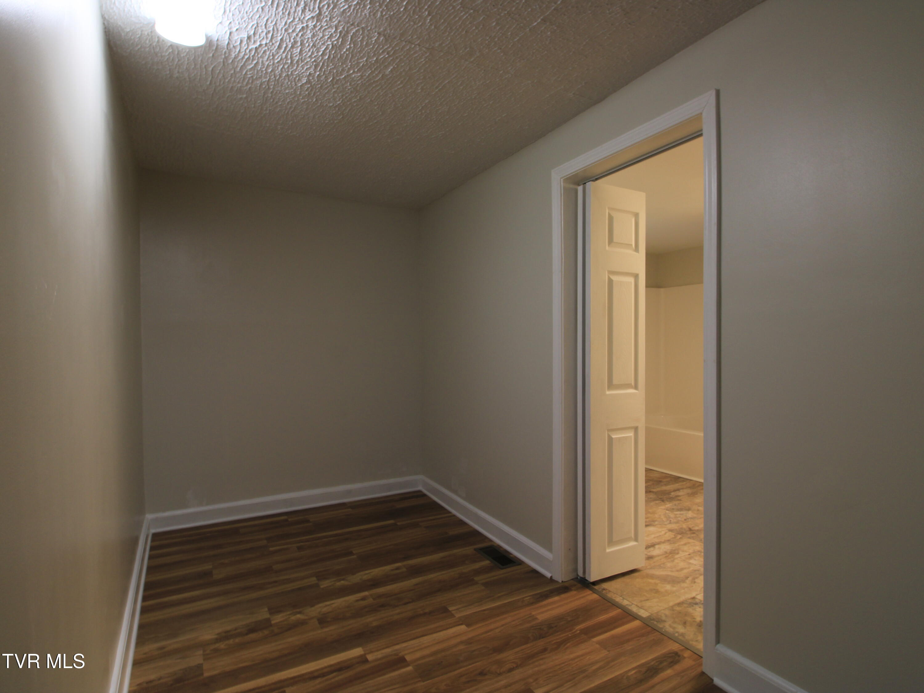 321 Chilhowie Avenue, Johnson City, Tennessee image 13