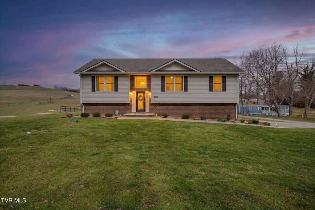 Photo of 105 Rogers Drive, Telford, TN 37690 (MLS # 9991924)
