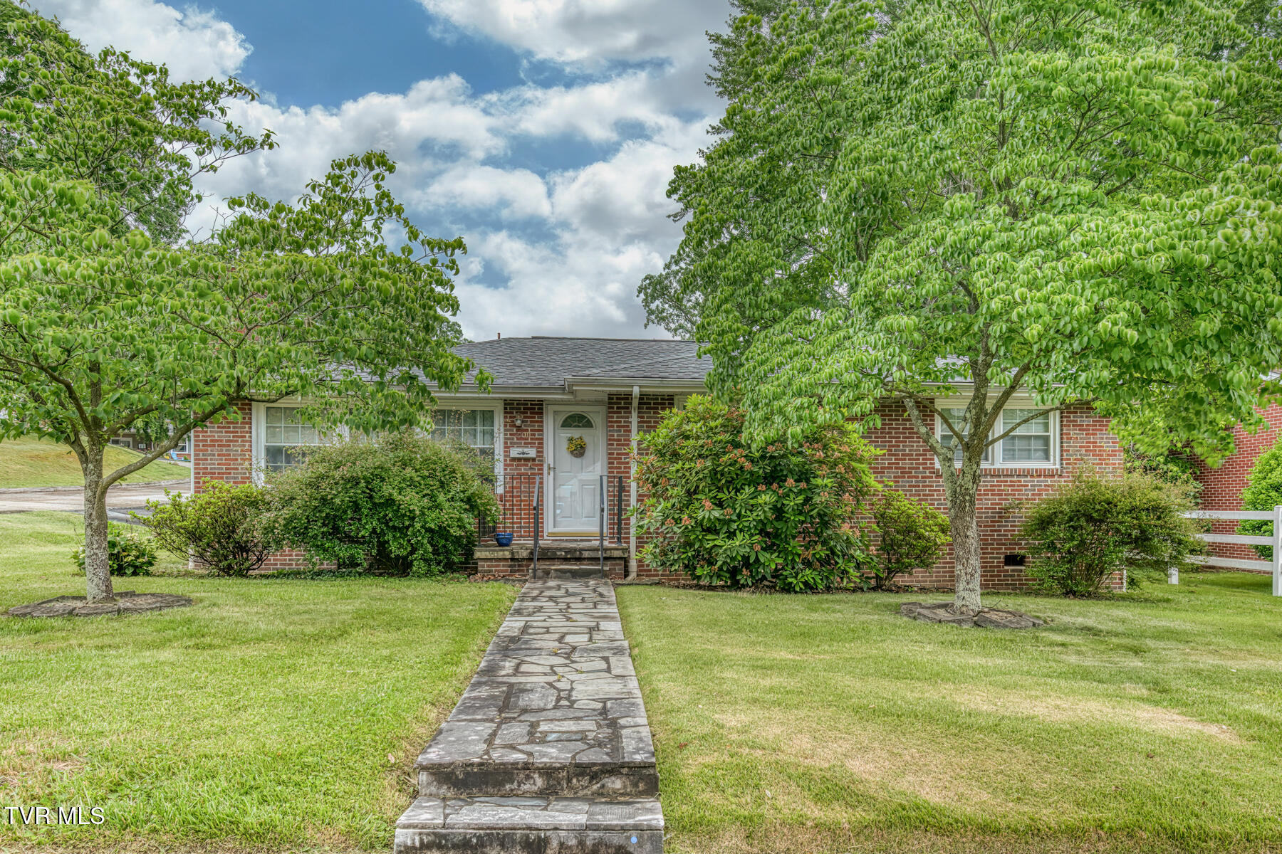 2210 Bruce Street, Kingsport, Tennessee image 1