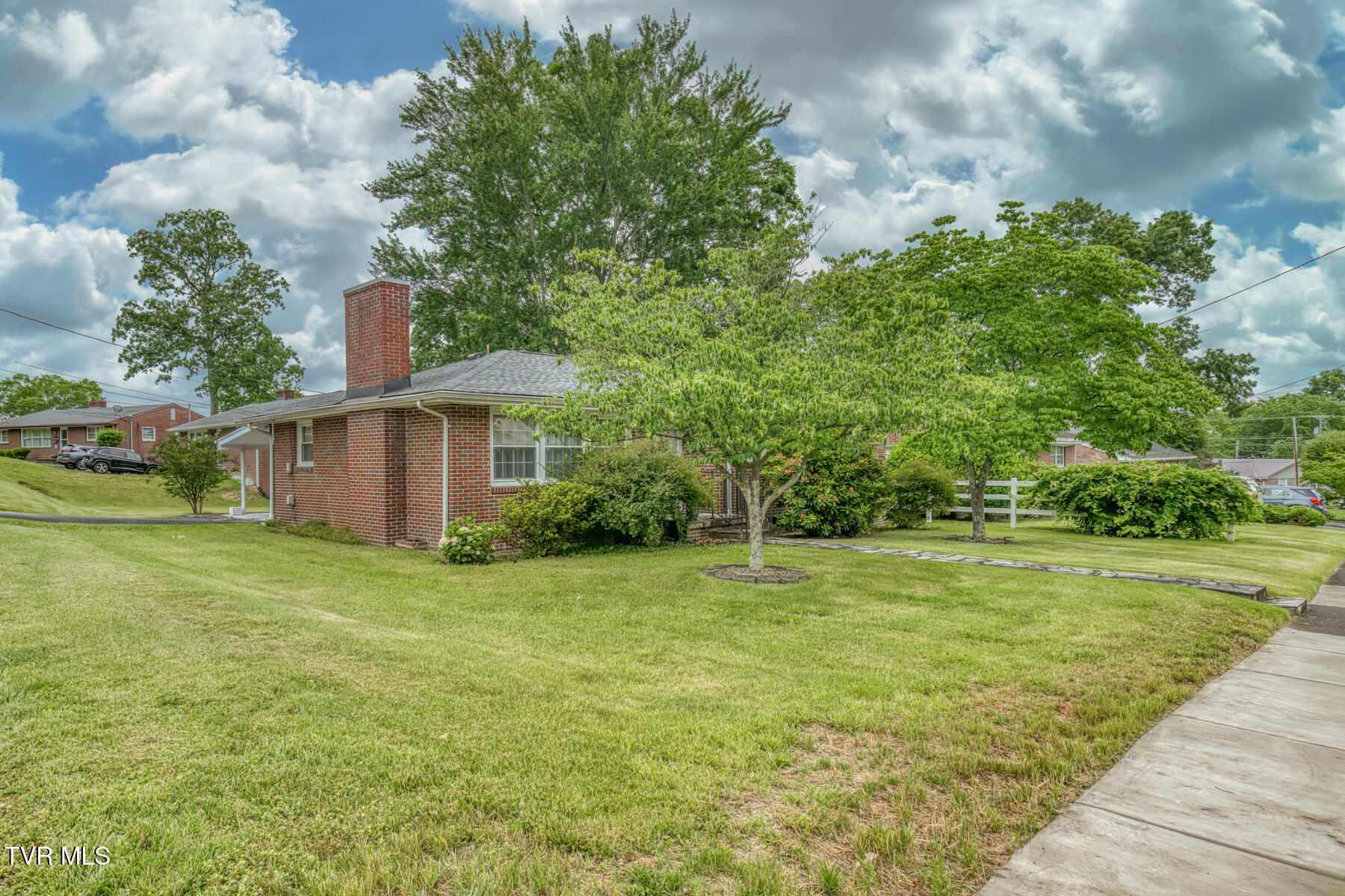 2210 Bruce Street, Kingsport, Tennessee image 3