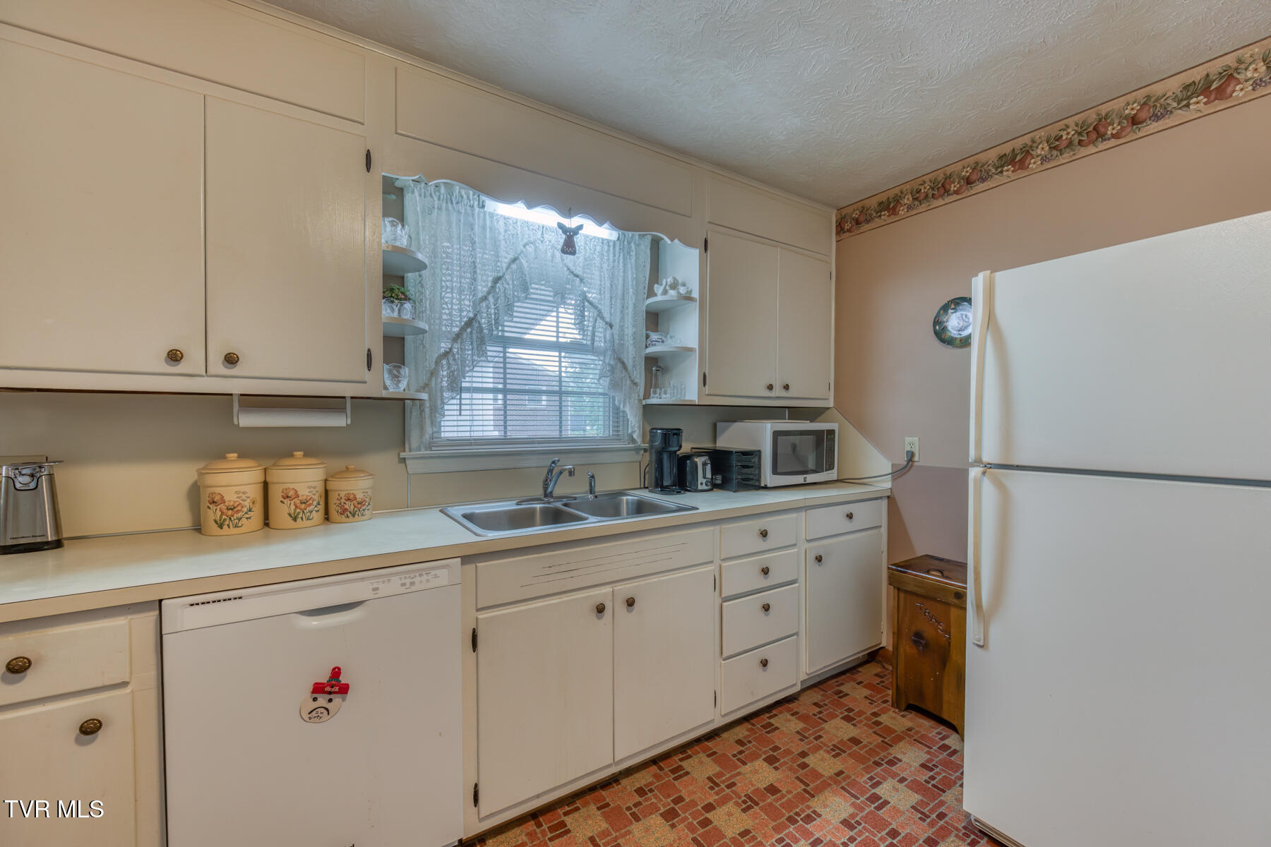 2210 Bruce Street, Kingsport, Tennessee image 12
