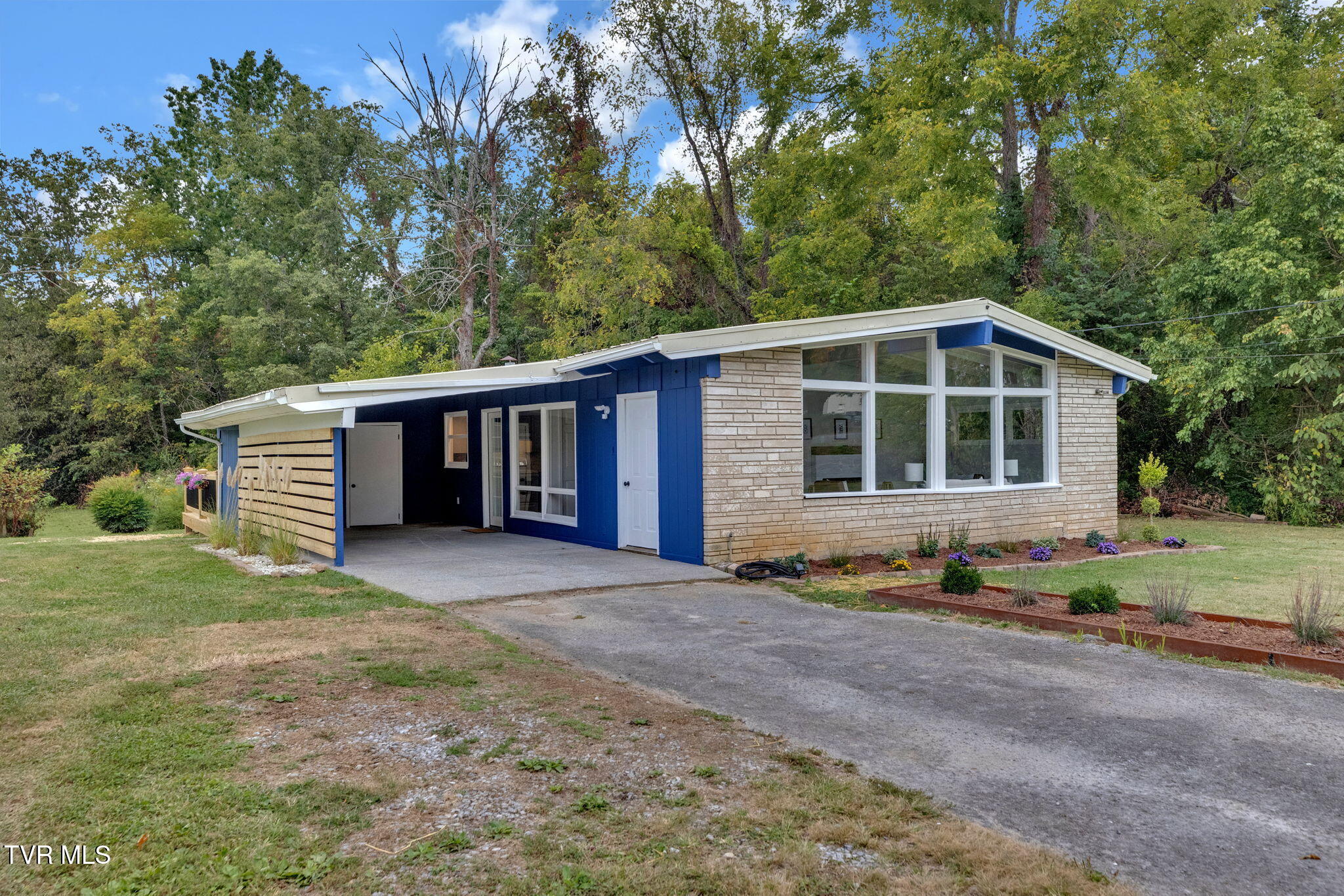 355 Oak Grove Road, Johnson City, Tennessee image 2
