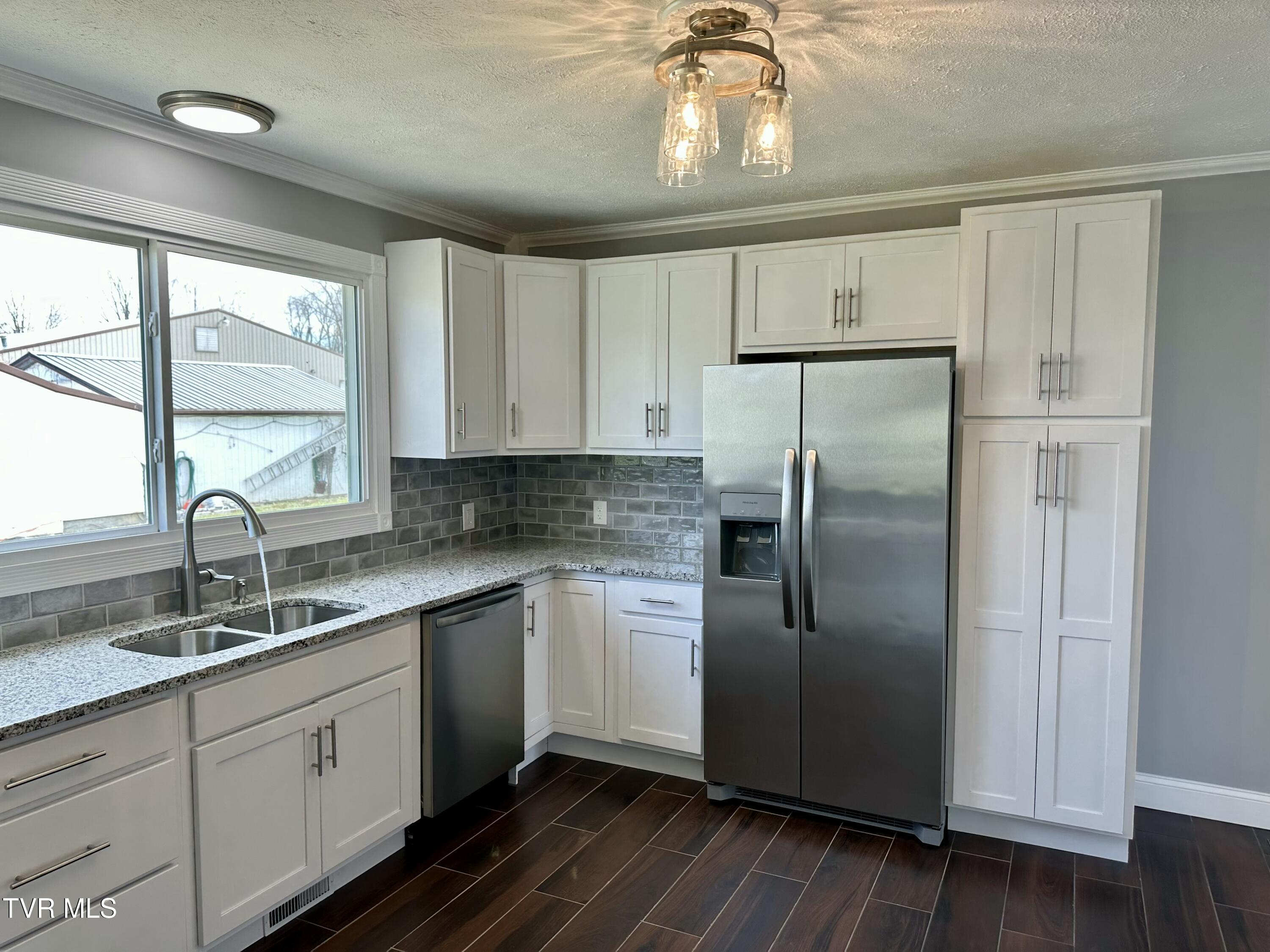 16016 Lee Highway, Bristol, Virginia image 24