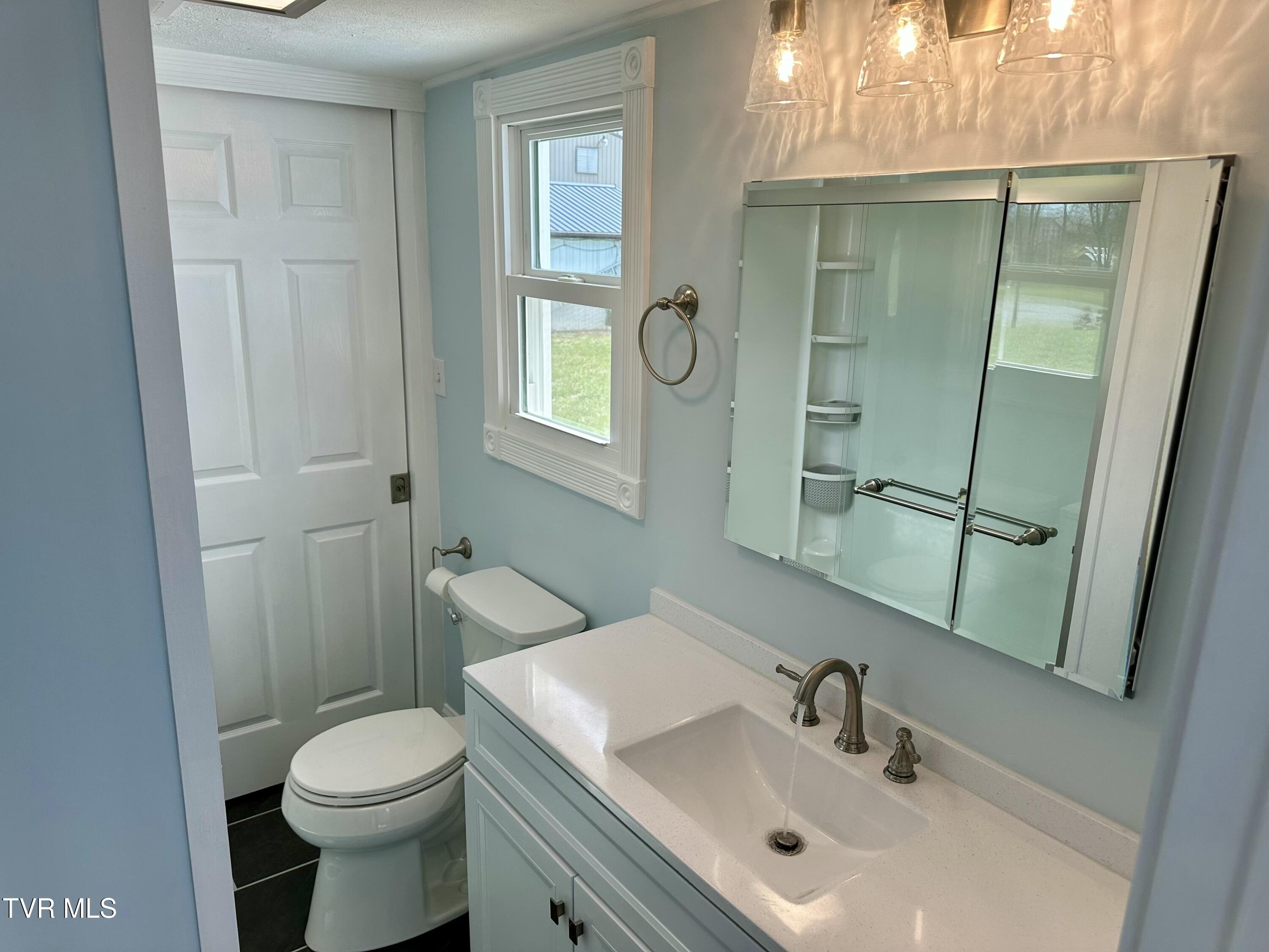 16016 Lee Highway, Bristol, Virginia image 30