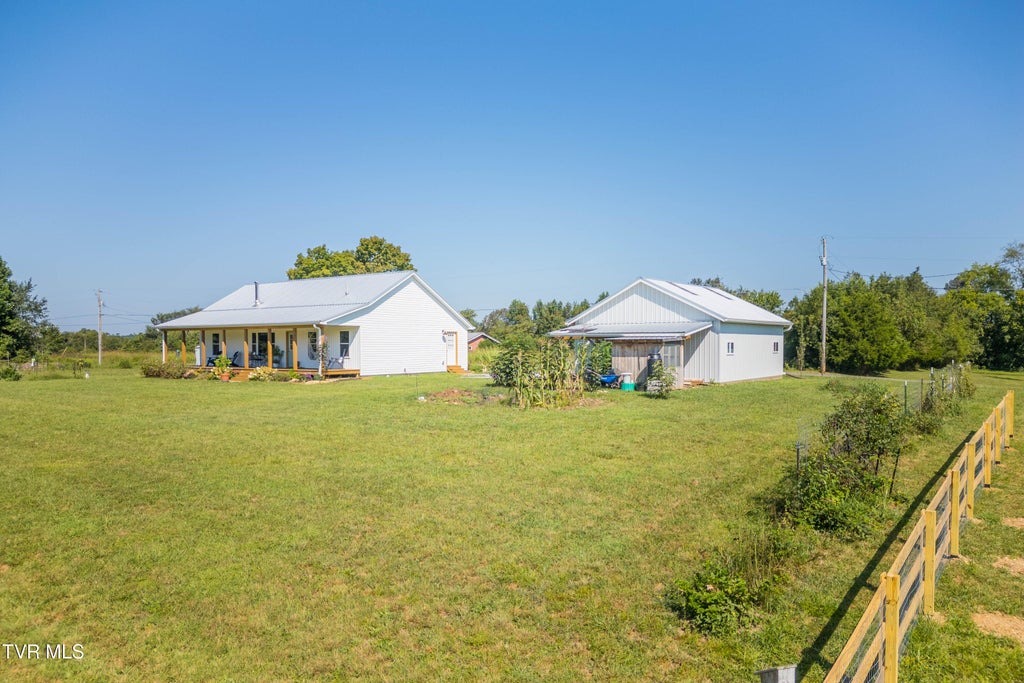 Photo of 300 Deerwood Road, Greeneville, TN 37743 (MLS # 10001328)